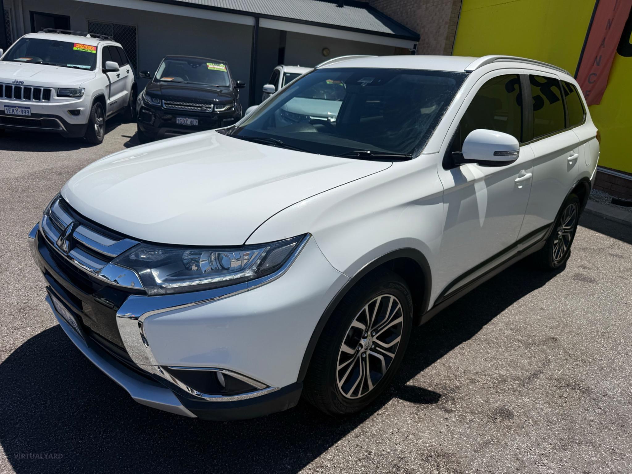 MITSUBISHI OUTLANDER