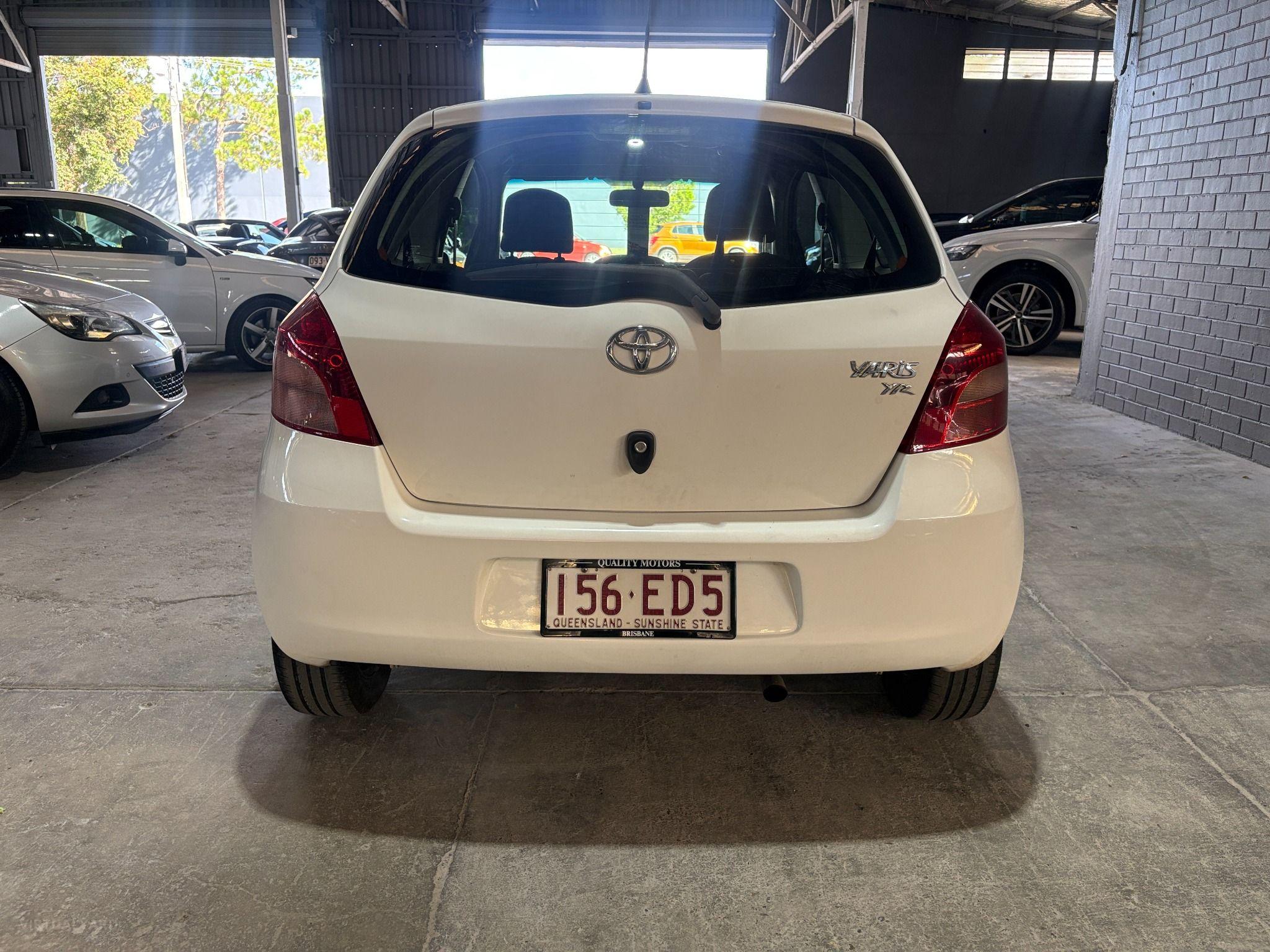 TOYOTA YARIS