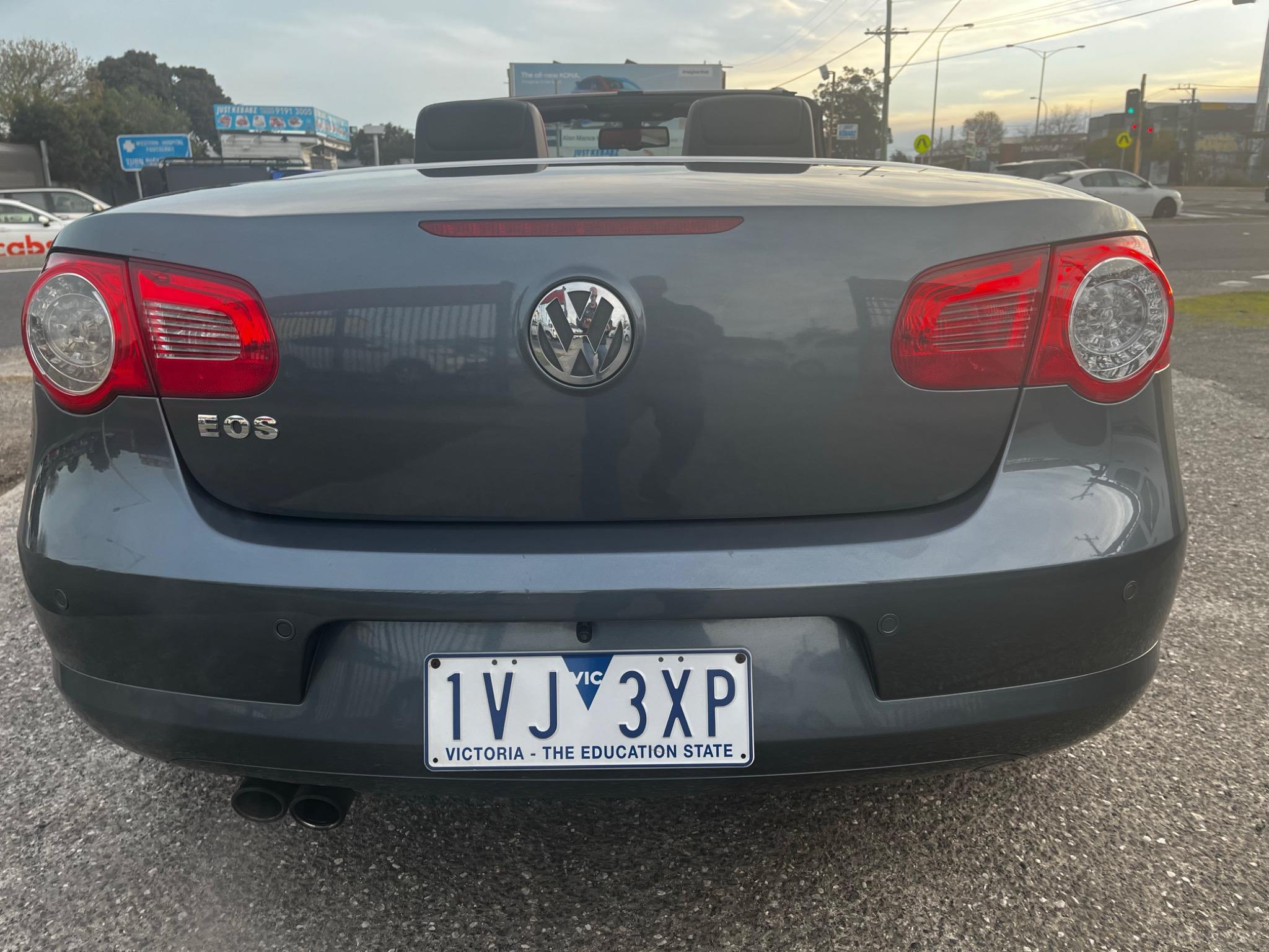 VOLKSWAGEN EOS
