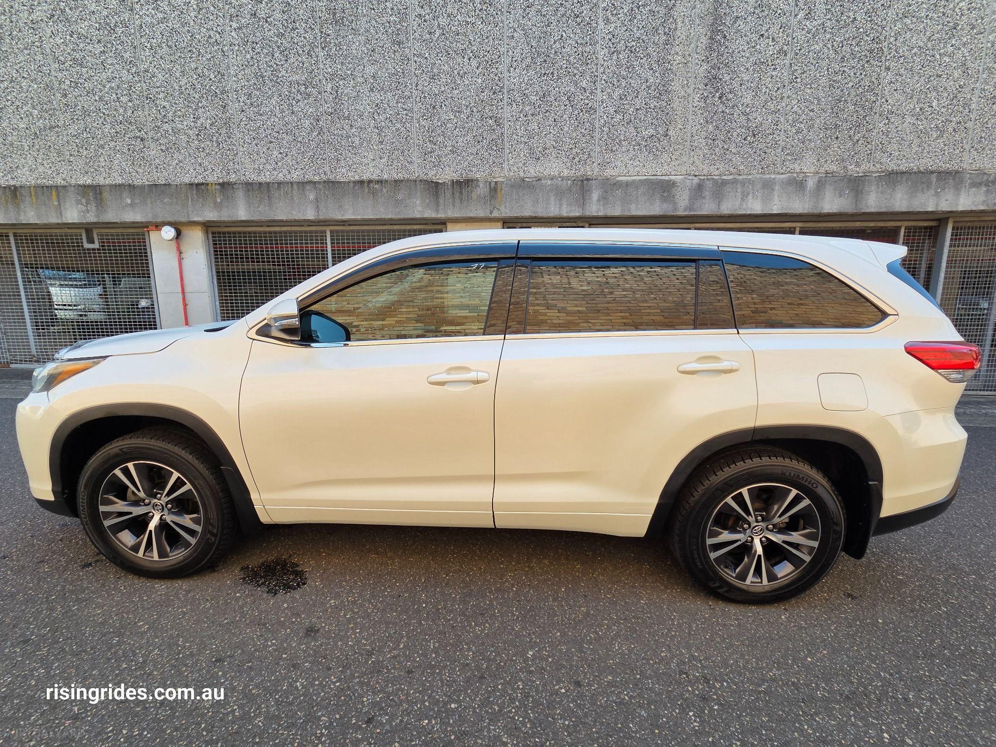 TOYOTA KLUGER