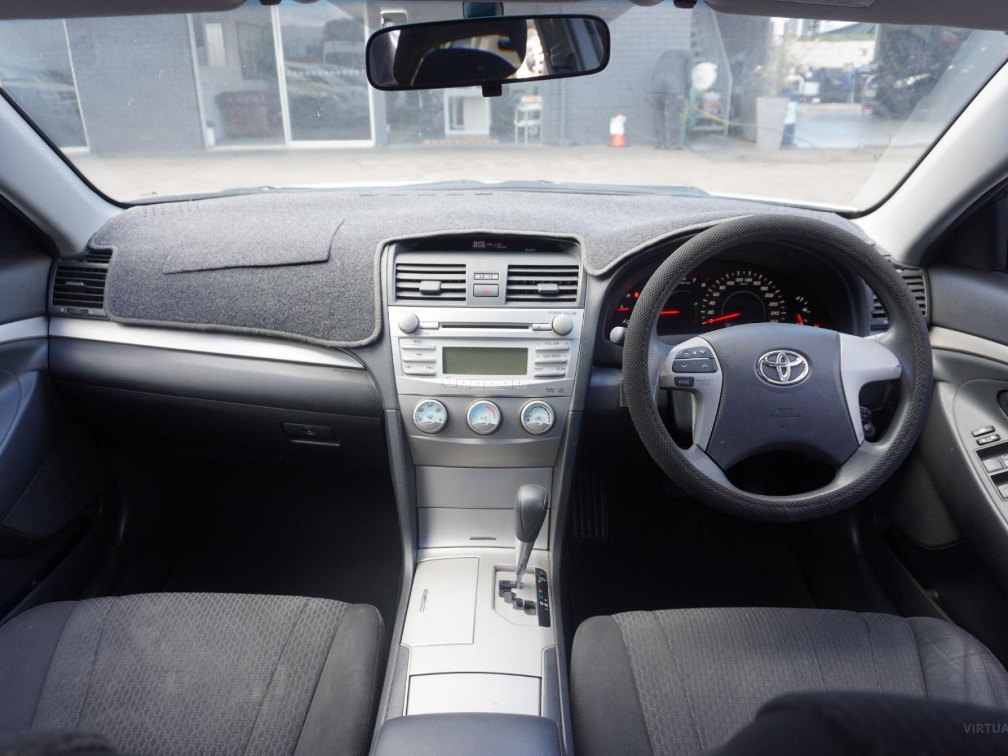 TOYOTA AURION