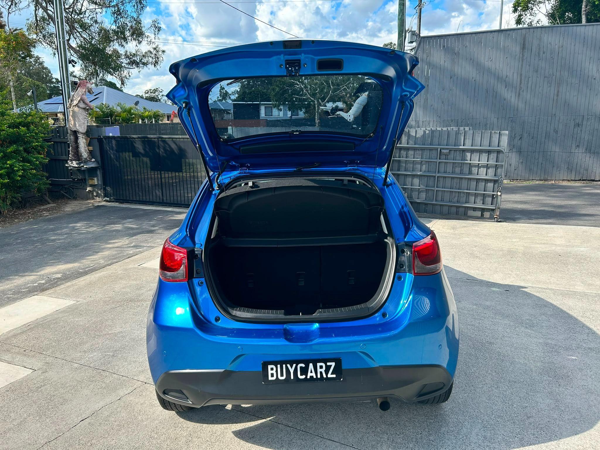 Mazda 2
