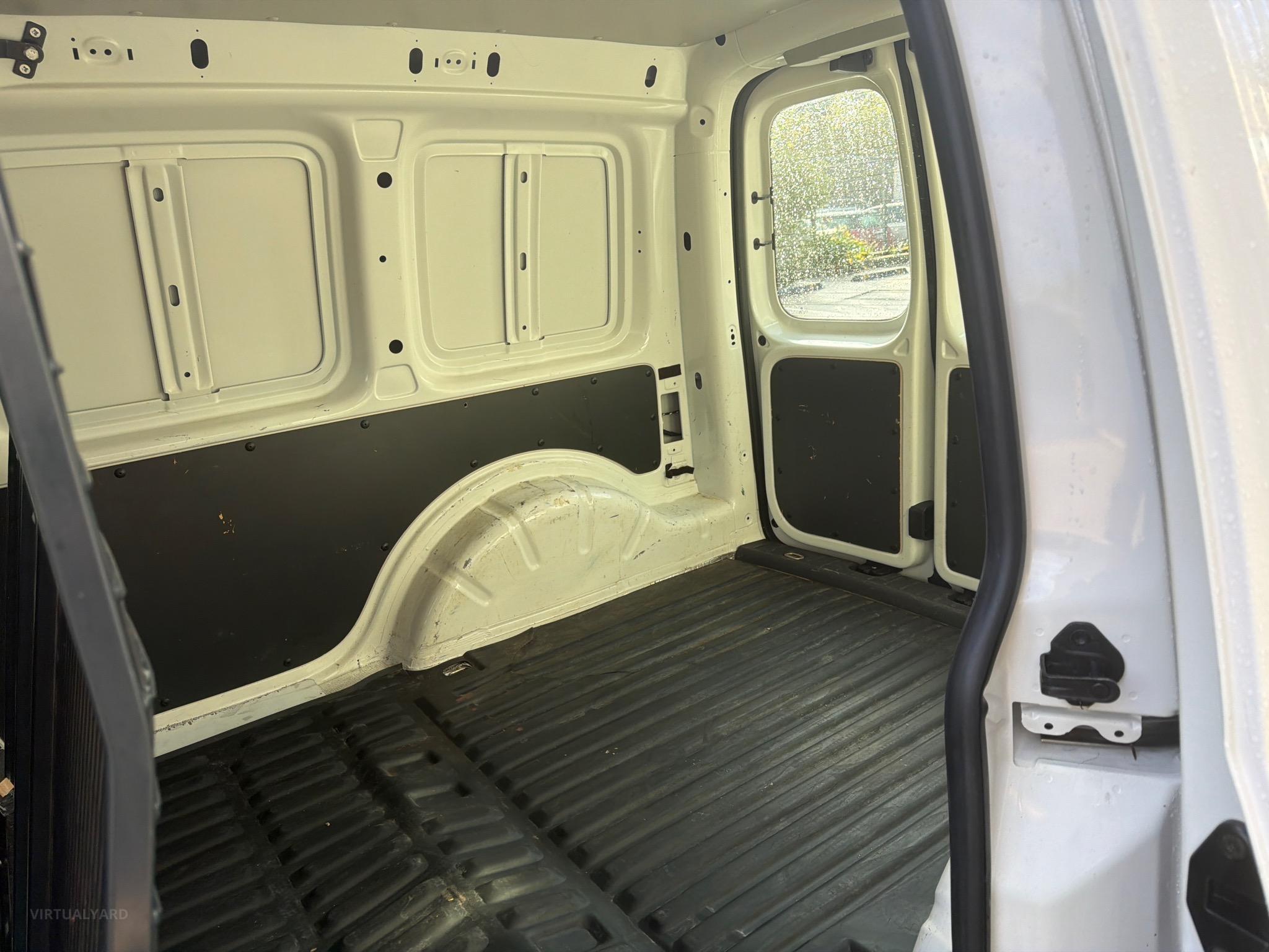 VOLKSWAGEN CADDY 2KN MY16 TSI160 RUNNER VAN SWB 4DR MAN 5SP 844KG 1.2T image 9