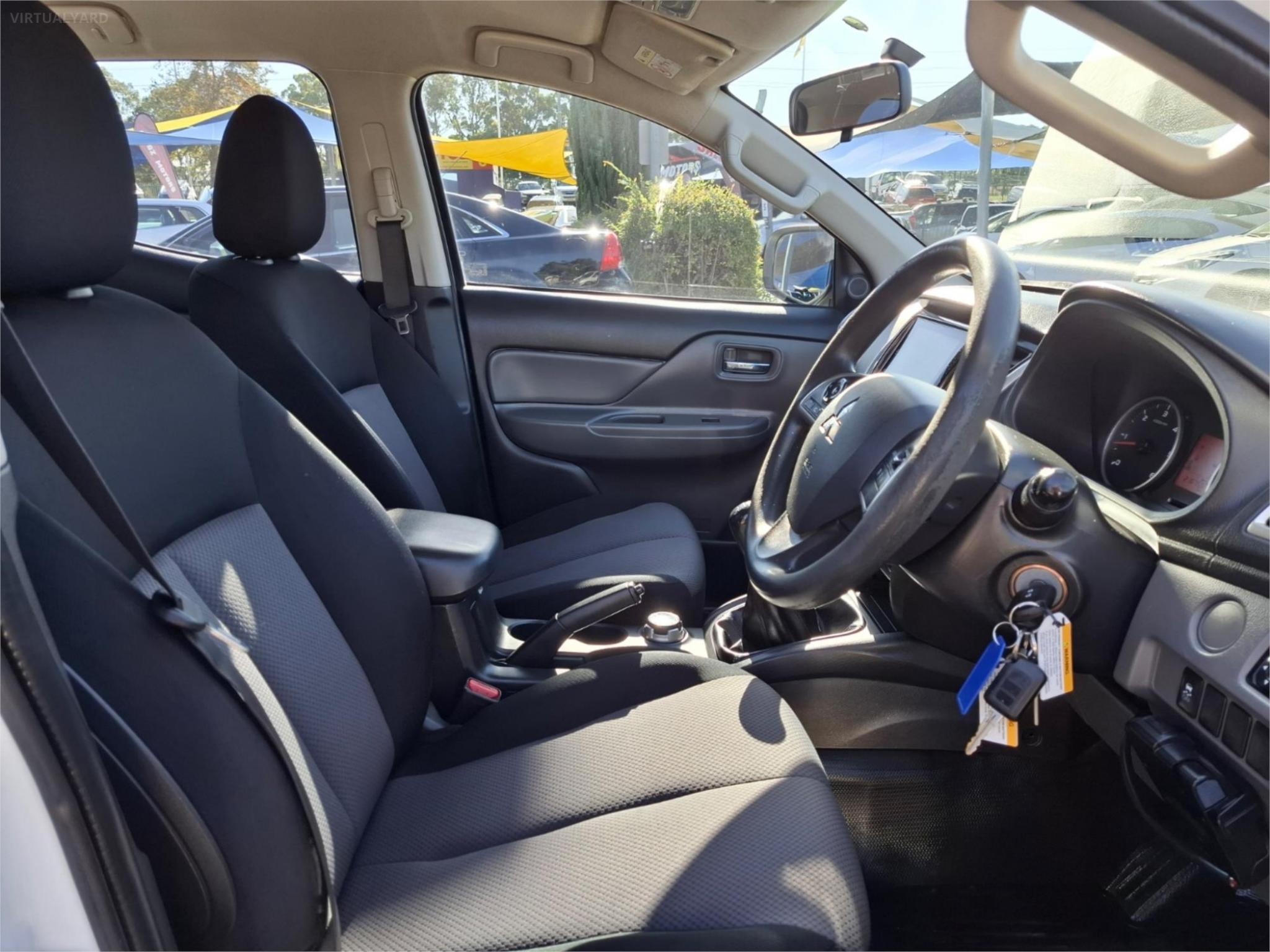 2018 MITSUBISHI TRITON MQ MY18 GLS UTILITY DOUBLE CAB 4DR MAN 6SP 4X4 950KG 2.4DT image 10