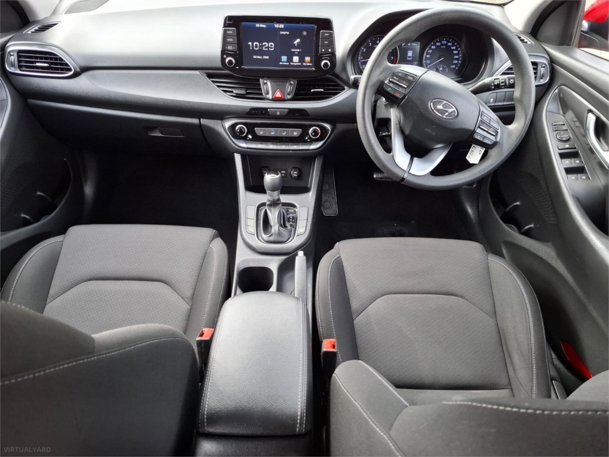 2017 HYUNDAI I30 GD4 SERIES II ACTIVE HATCHBACK 5DR SPTS AUTO 6SP 1.8I [MY17] image 12