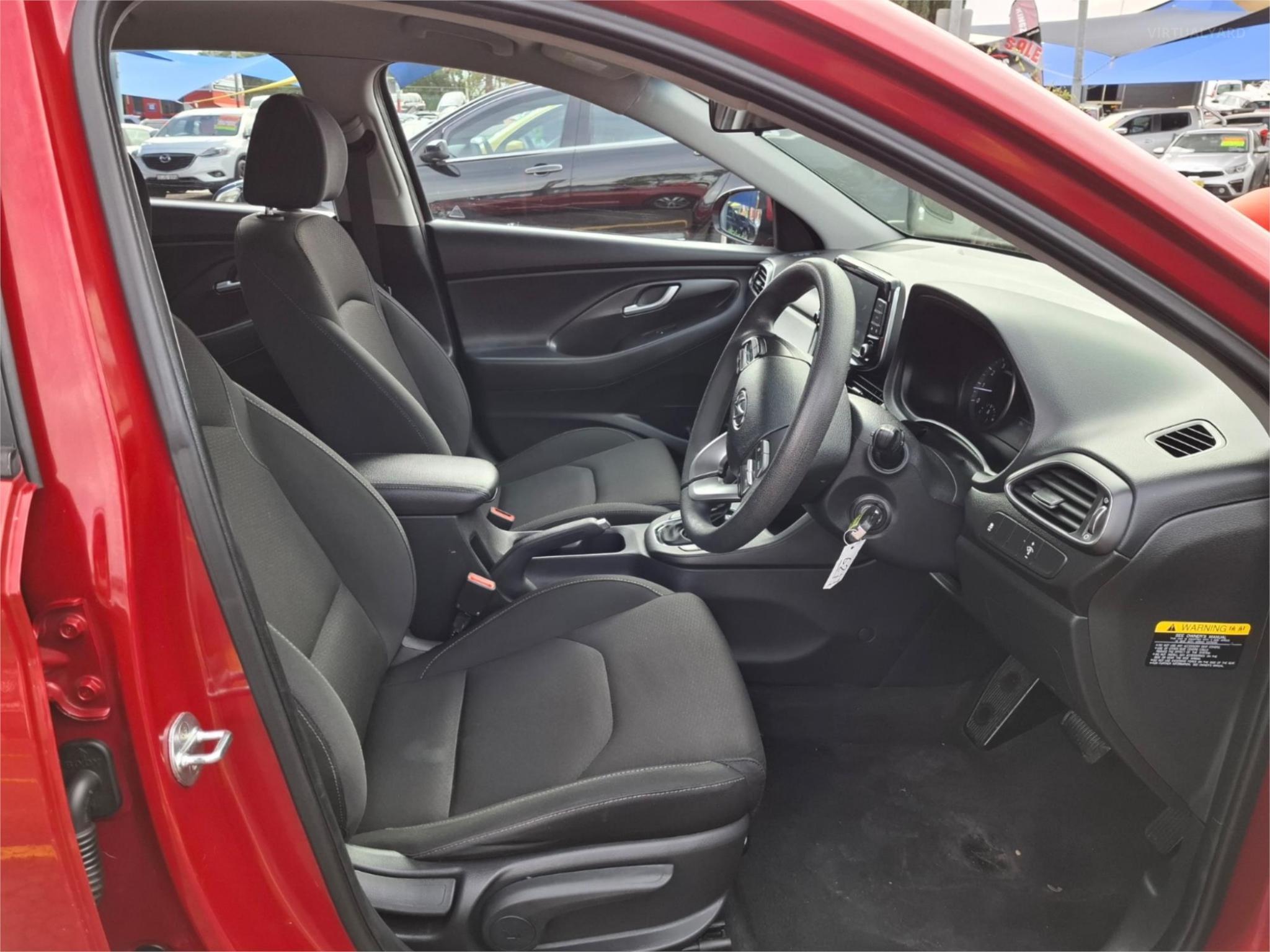 2017 HYUNDAI I30 GD4 SERIES II ACTIVE HATCHBACK 5DR SPTS AUTO 6SP 1.8I [MY17] image 10