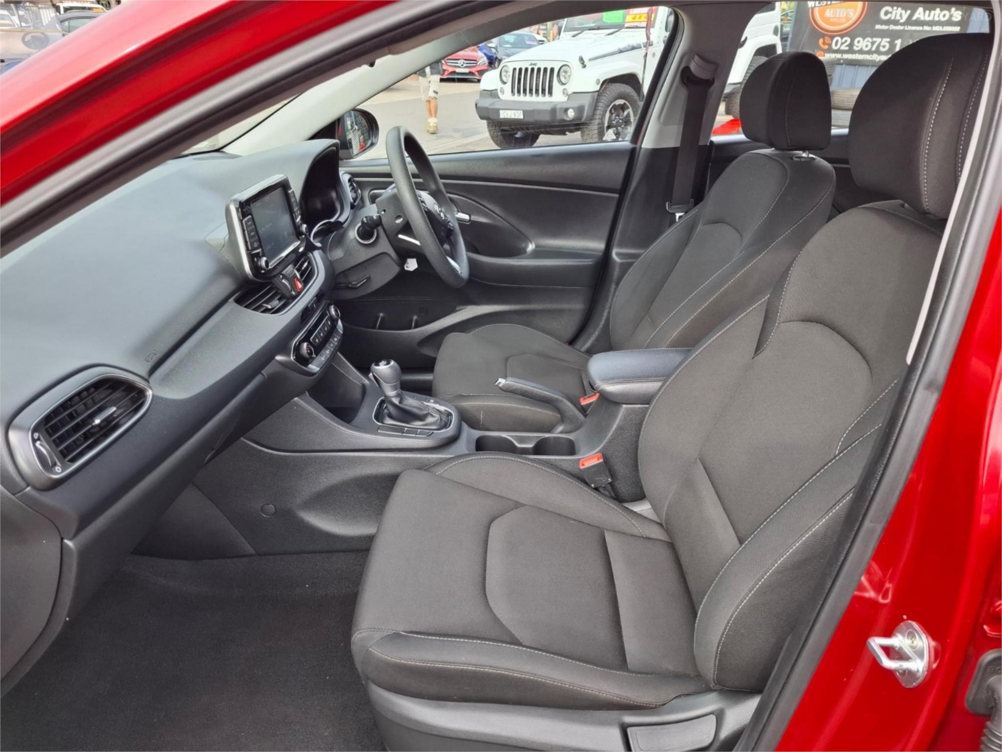 2017 HYUNDAI I30 GD4 SERIES II ACTIVE HATCHBACK 5DR SPTS AUTO 6SP 1.8I [MY17] image 20