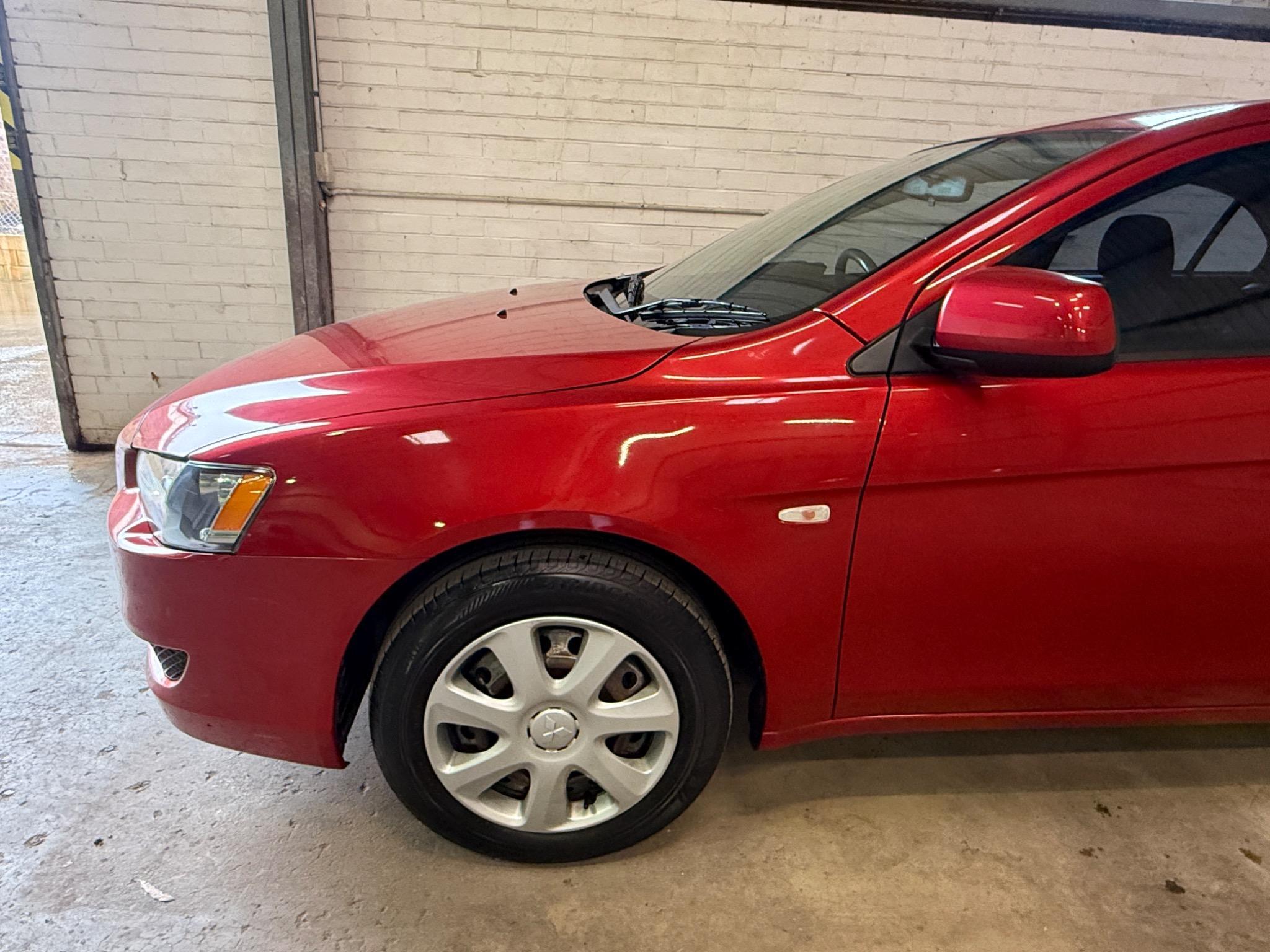 MITSUBISHI LANCER