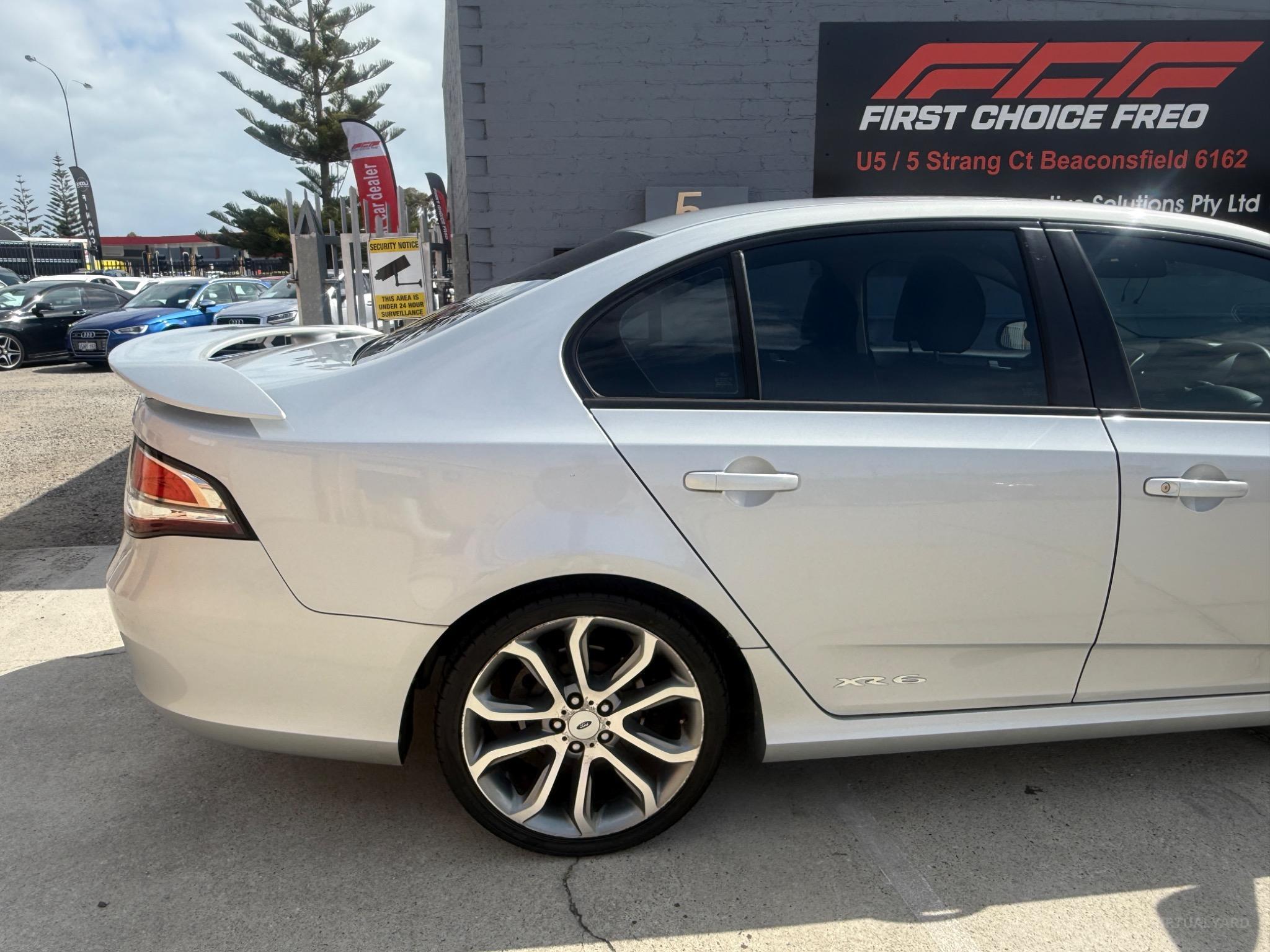 FORD FALCON