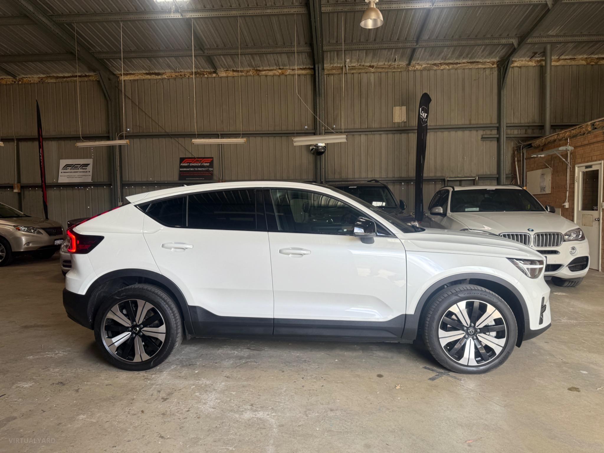 VOLVO C40