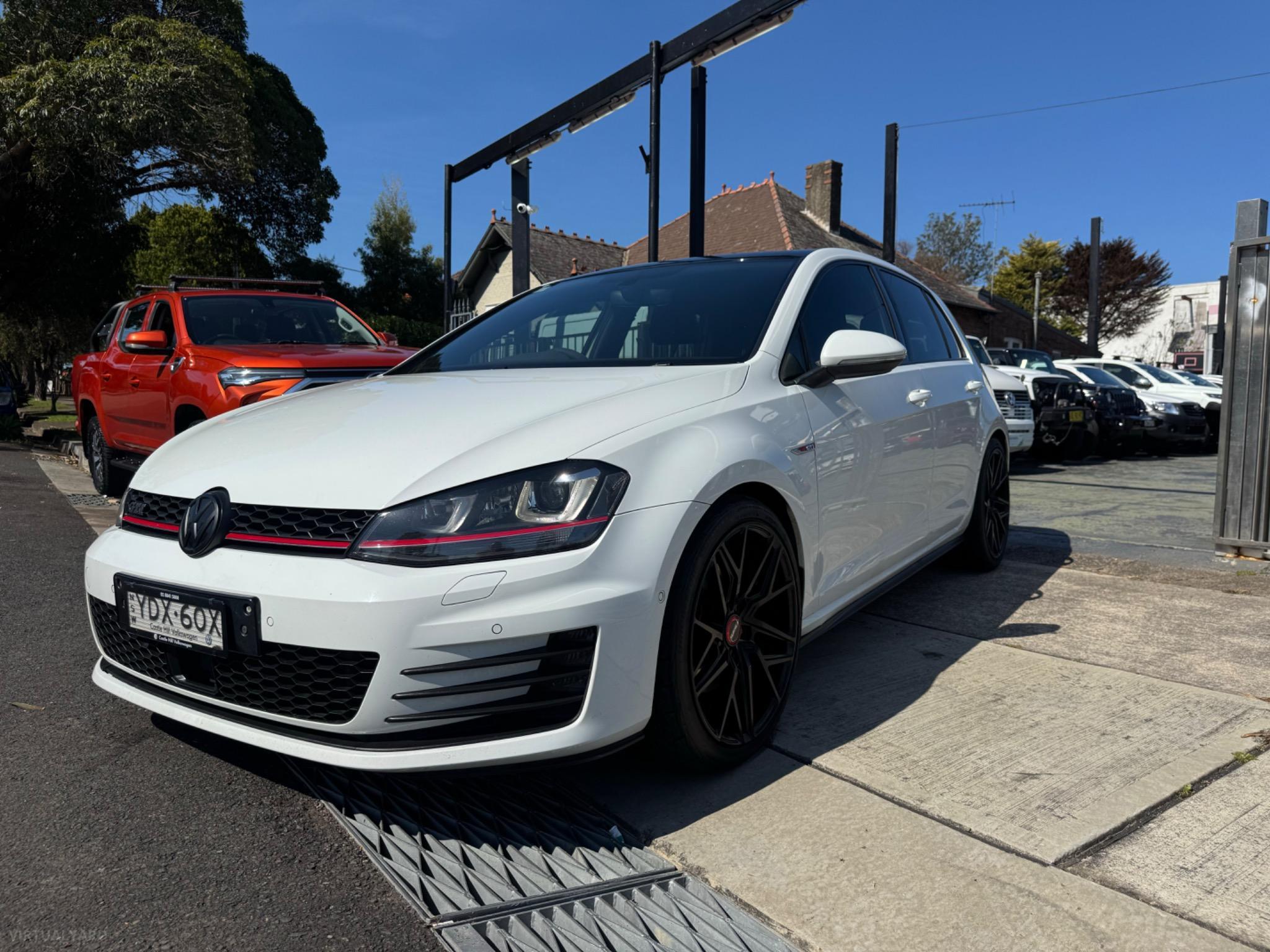 Volkswagen Golf