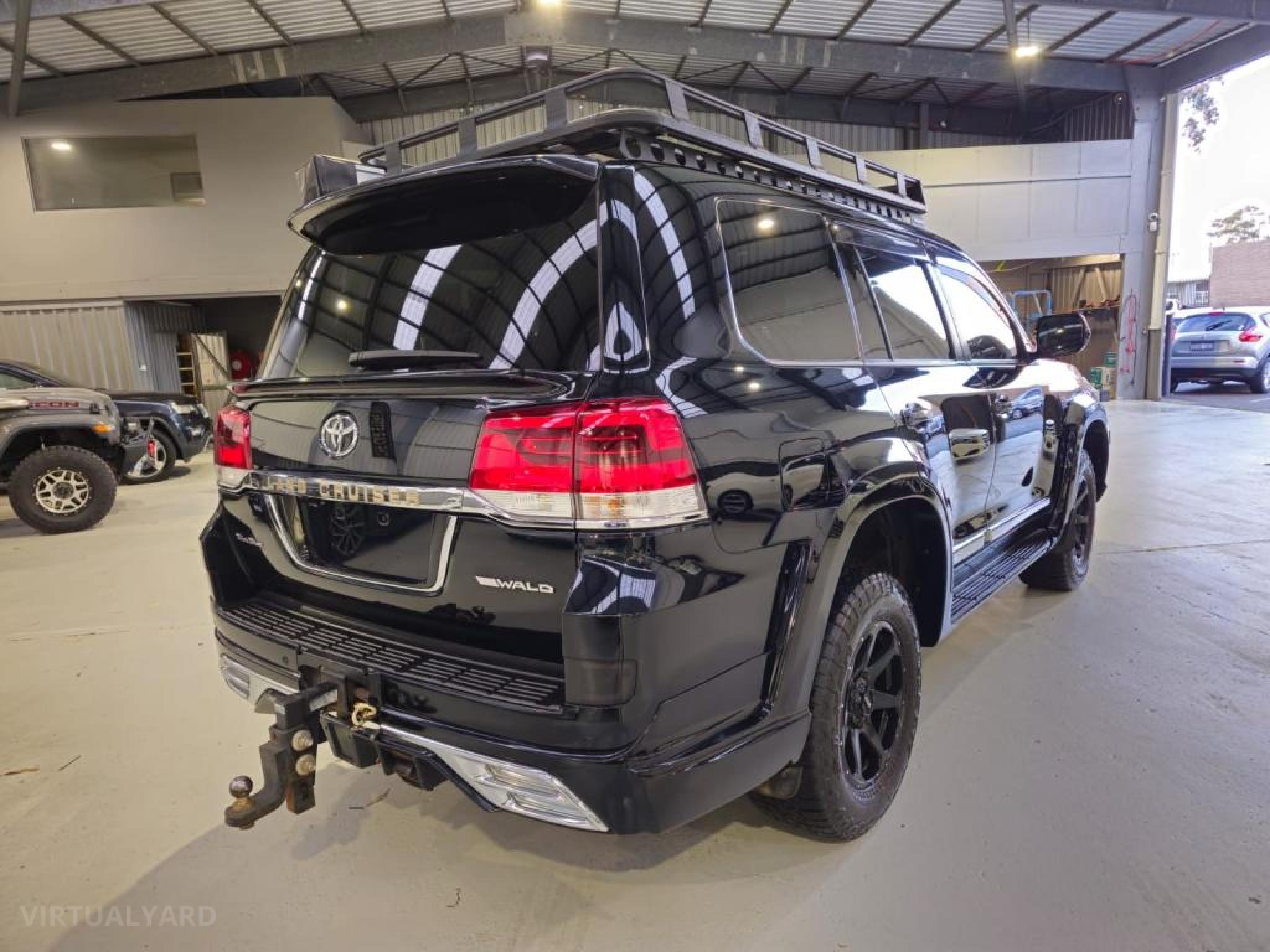 TOYOTA LANDCRUISER