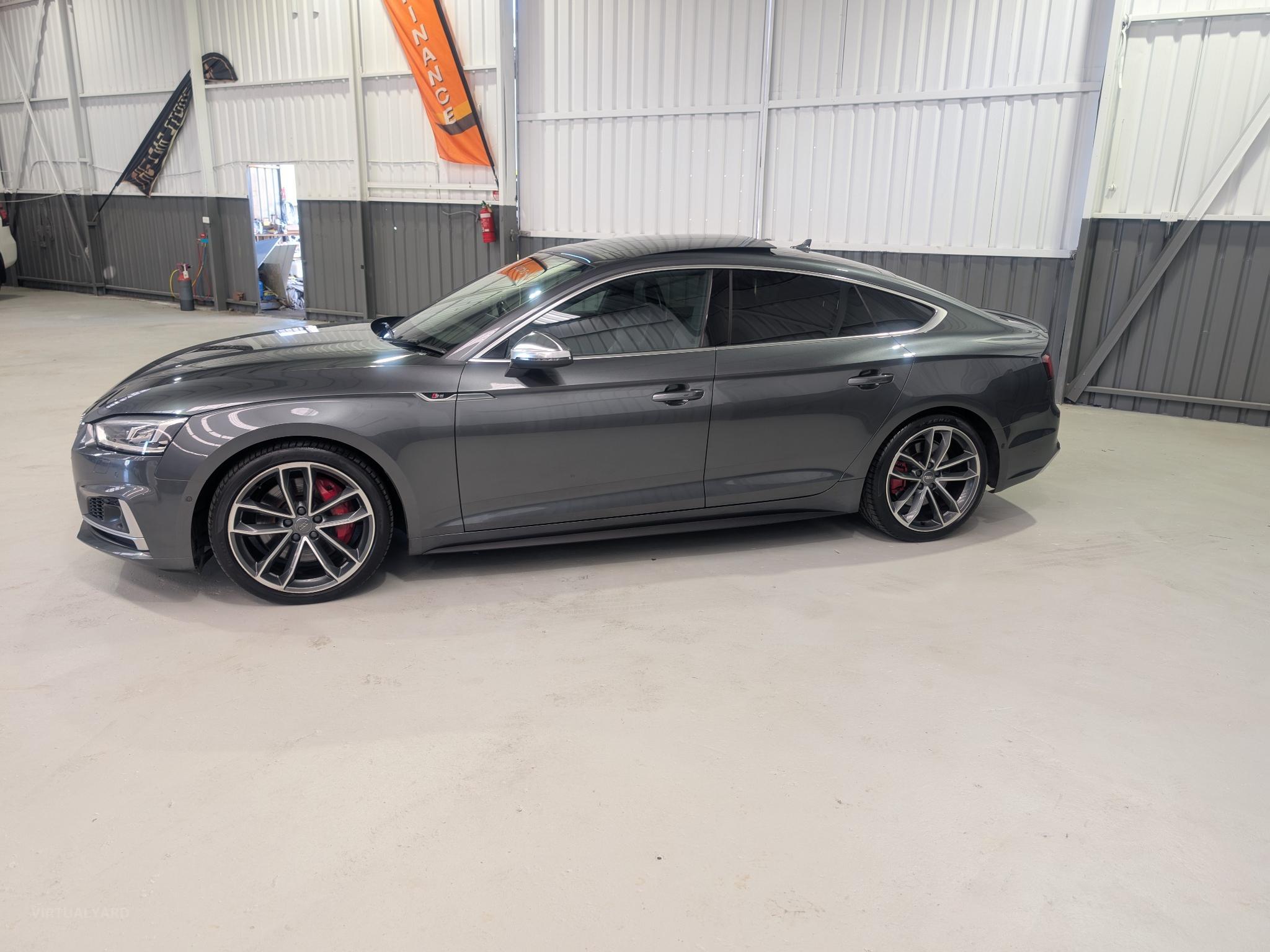 AUDI S5