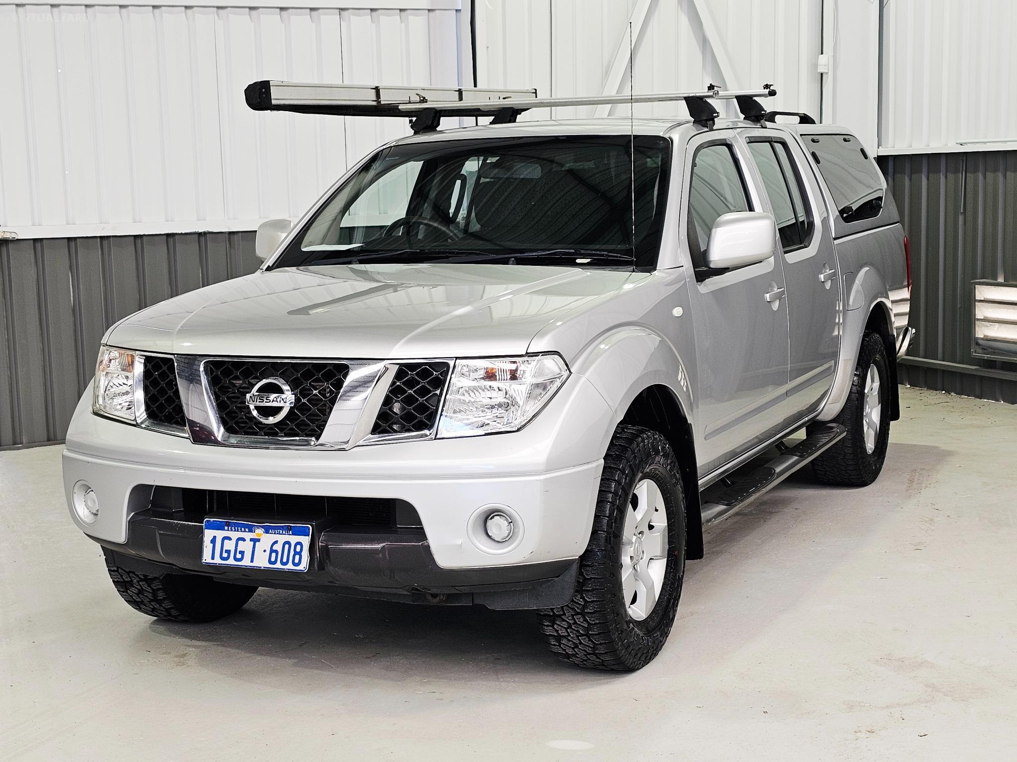 NISSAN NAVARA