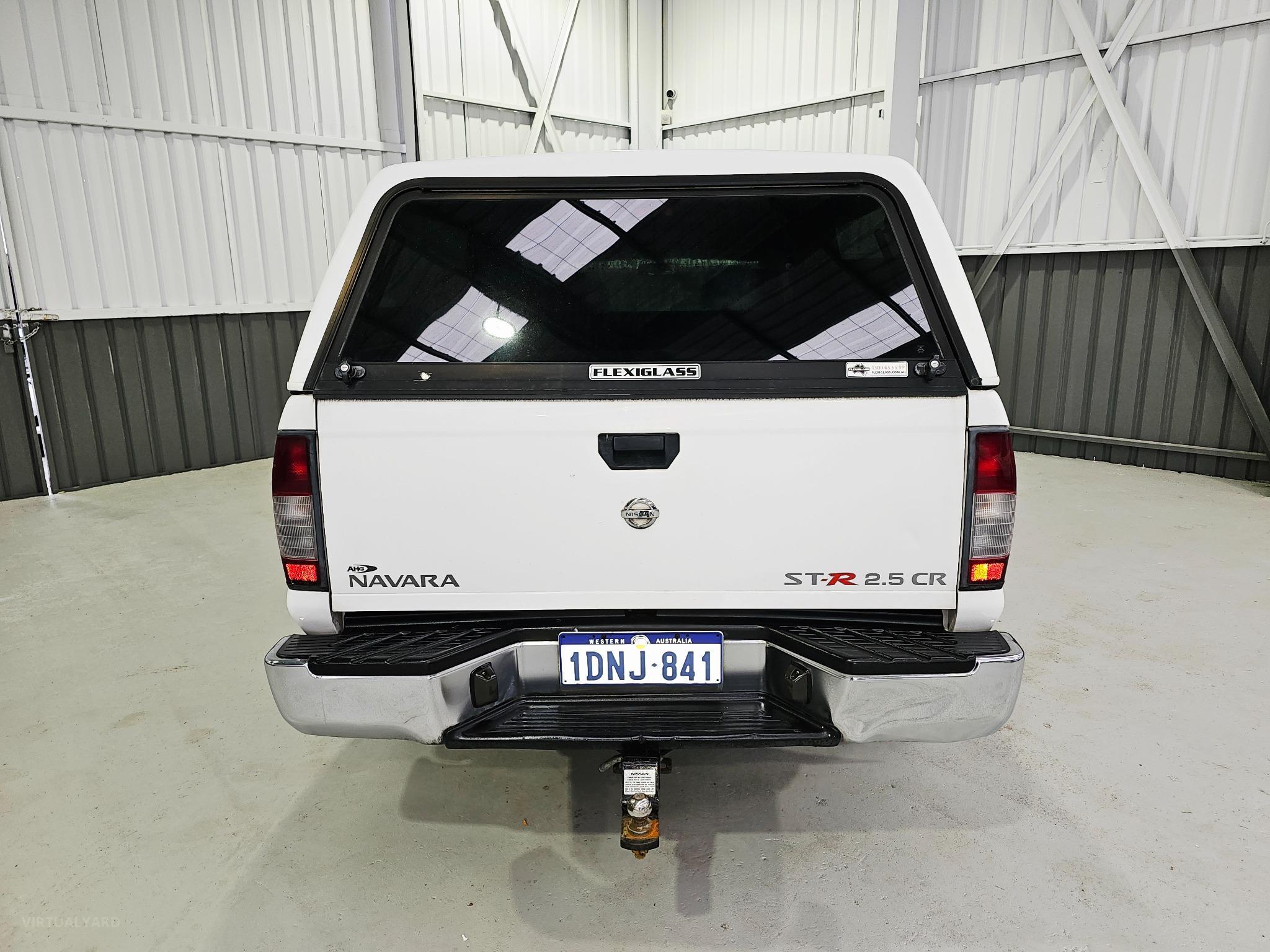 NISSAN NAVARA