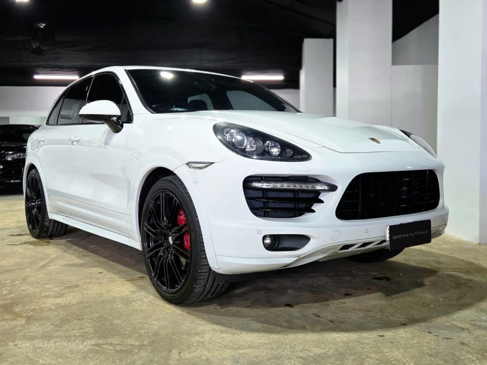 PORSCHE CAYENNE