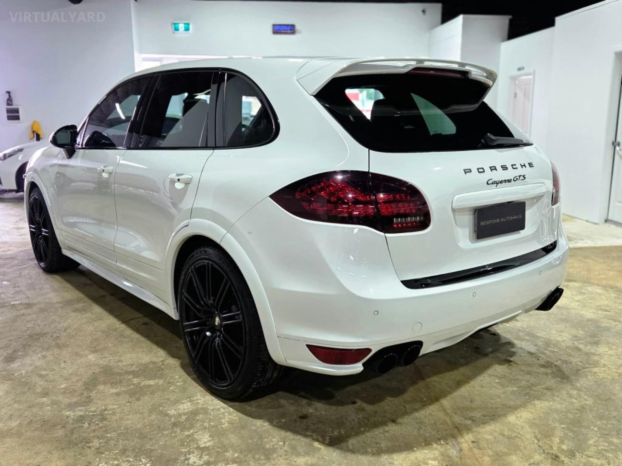 PORSCHE CAYENNE