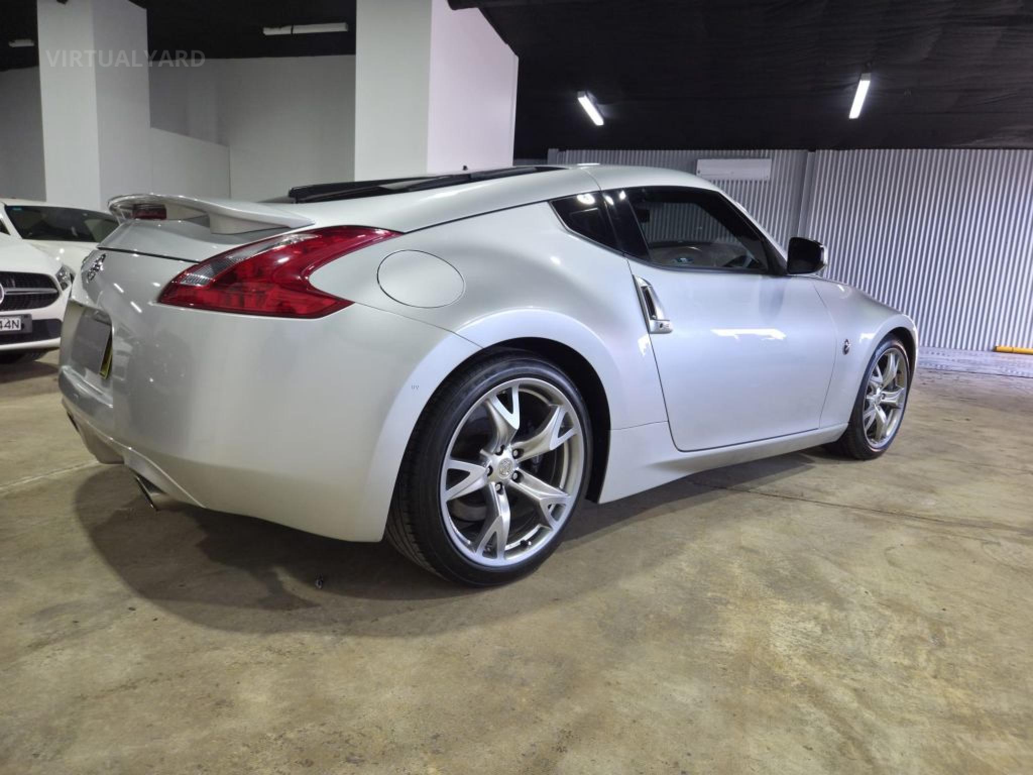 NISSAN 370Z
