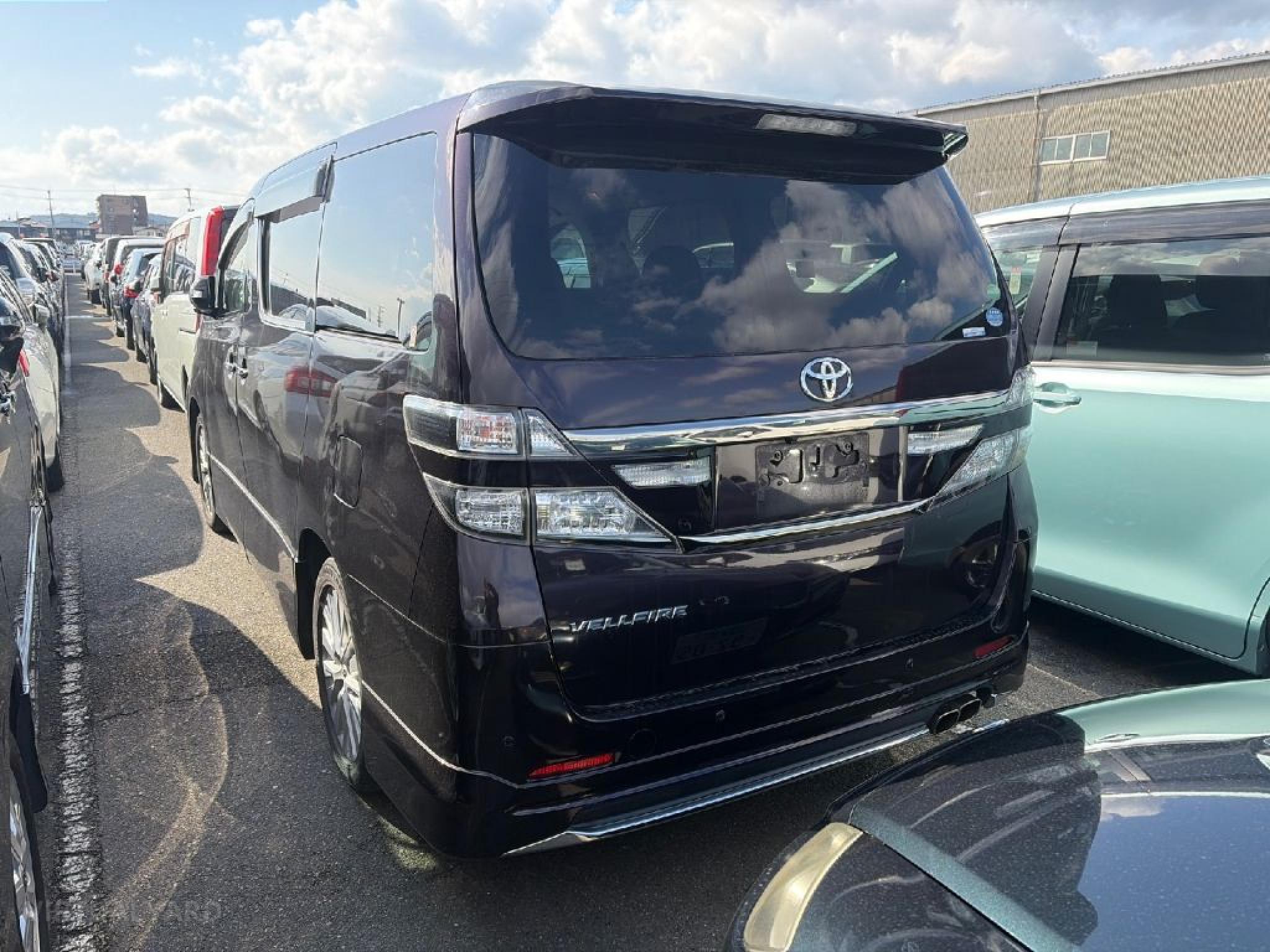 TOYOTA VELLFIRE