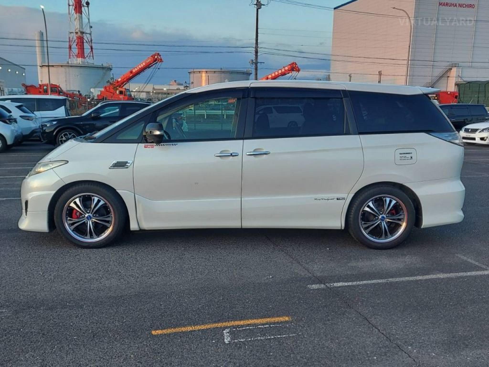 TOYOTA ESTIMA