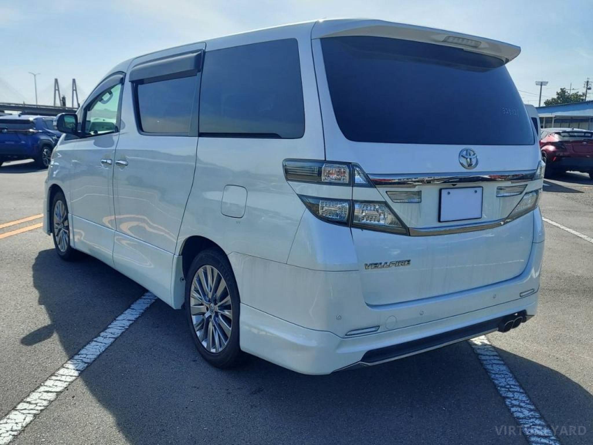 TOYOTA VELLFIRE