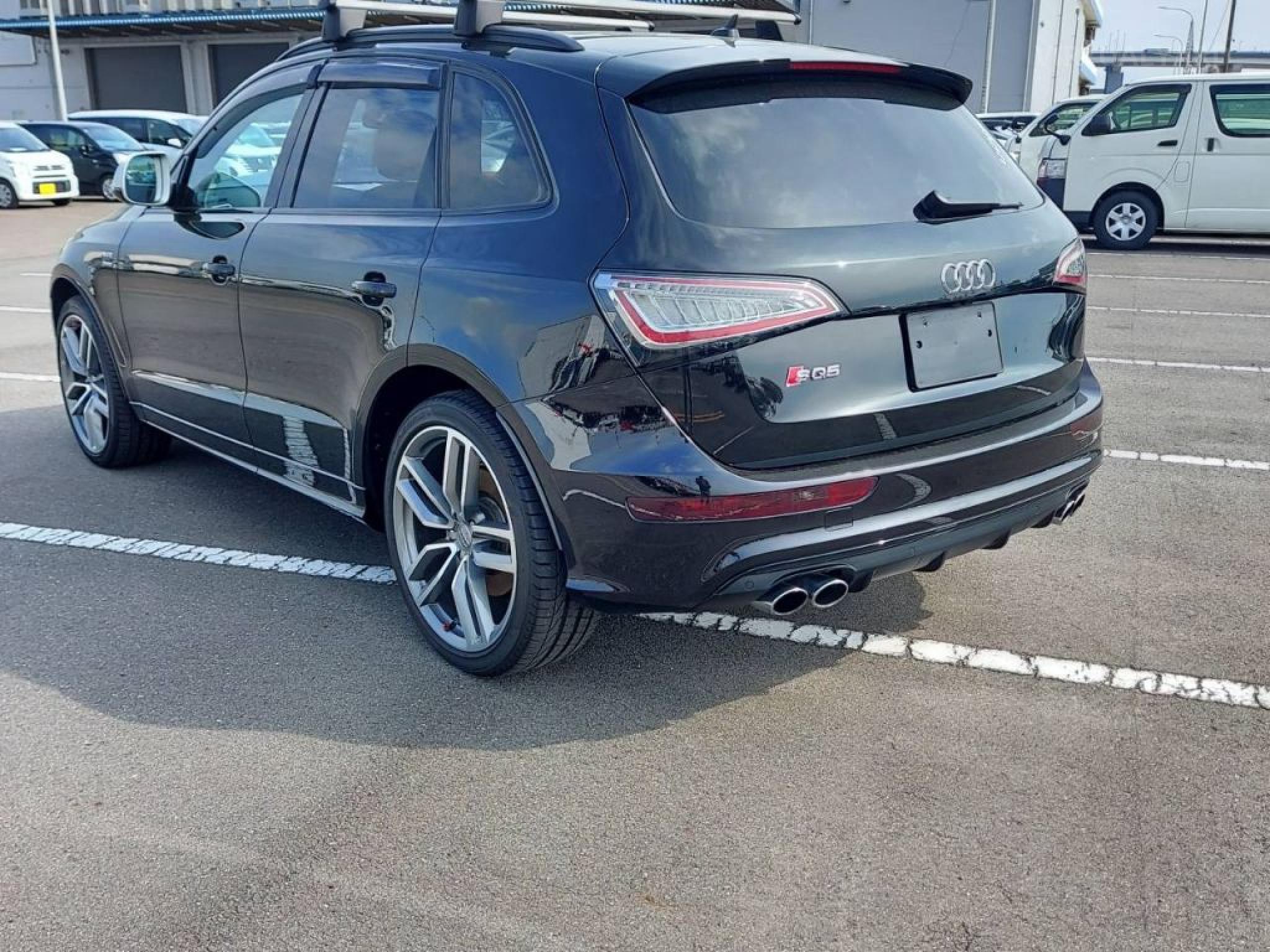 AUDI SQ5