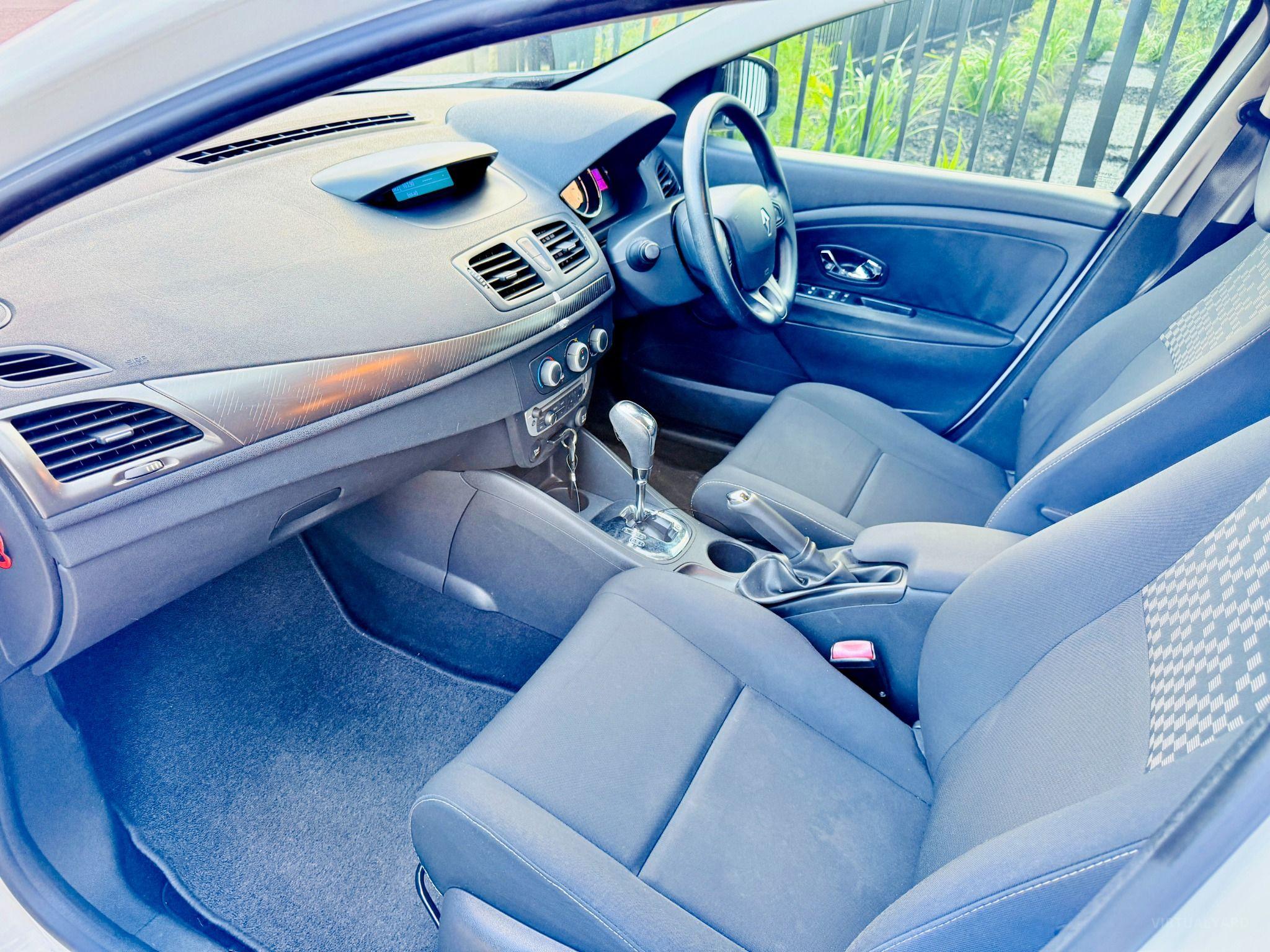 RENAULT MEGANE
