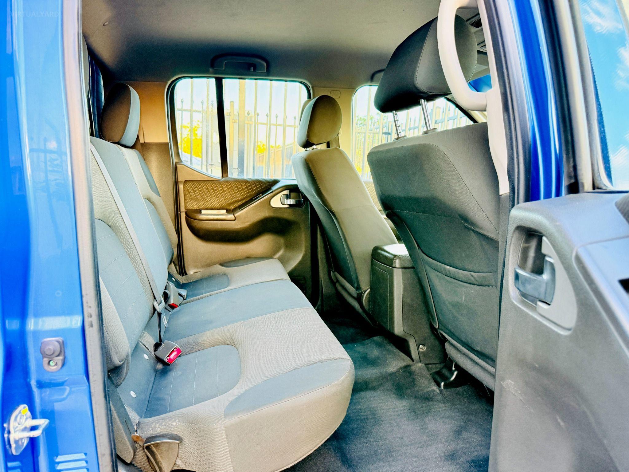 NISSAN NAVARA