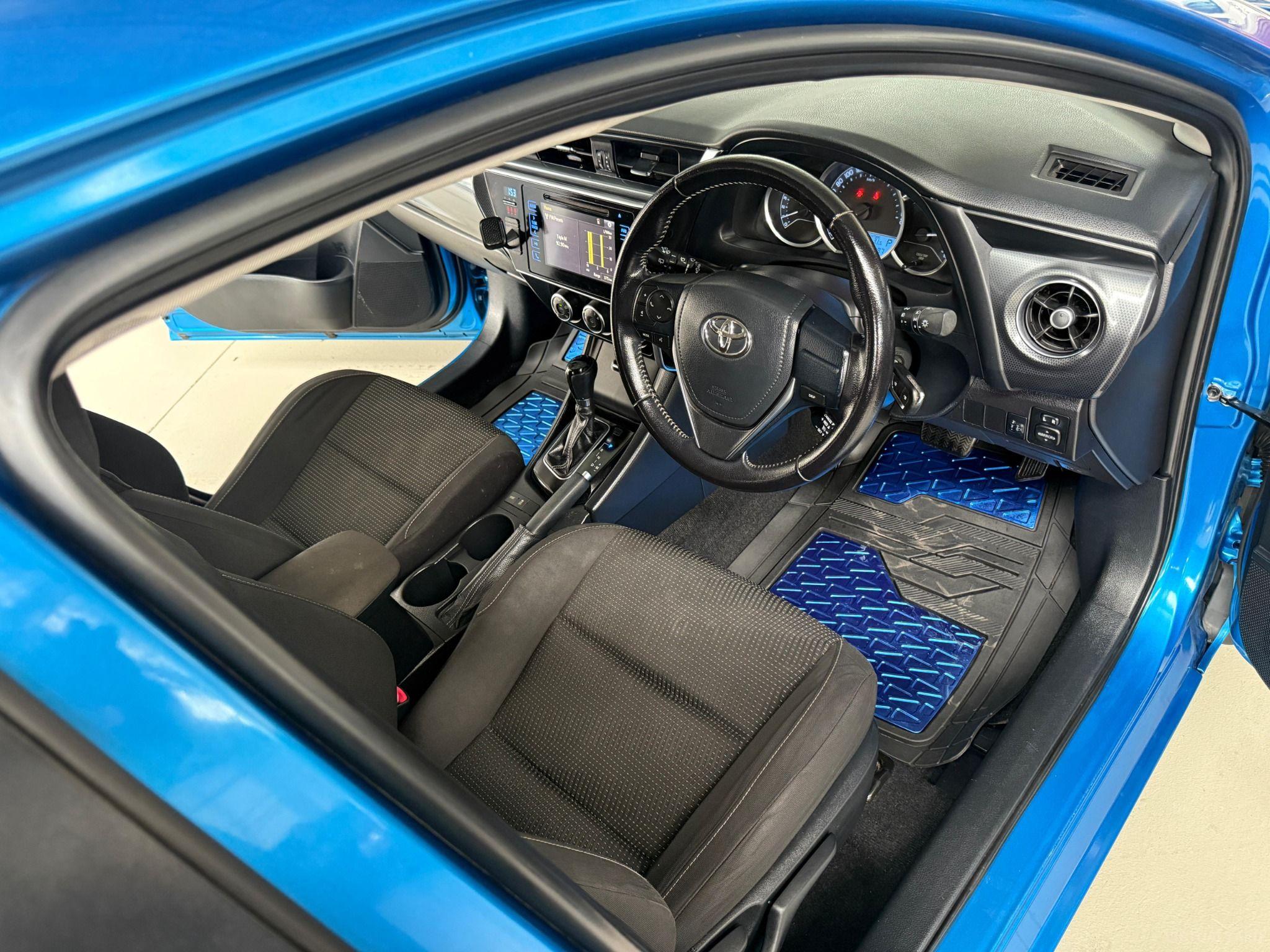TOYOTA COROLLA