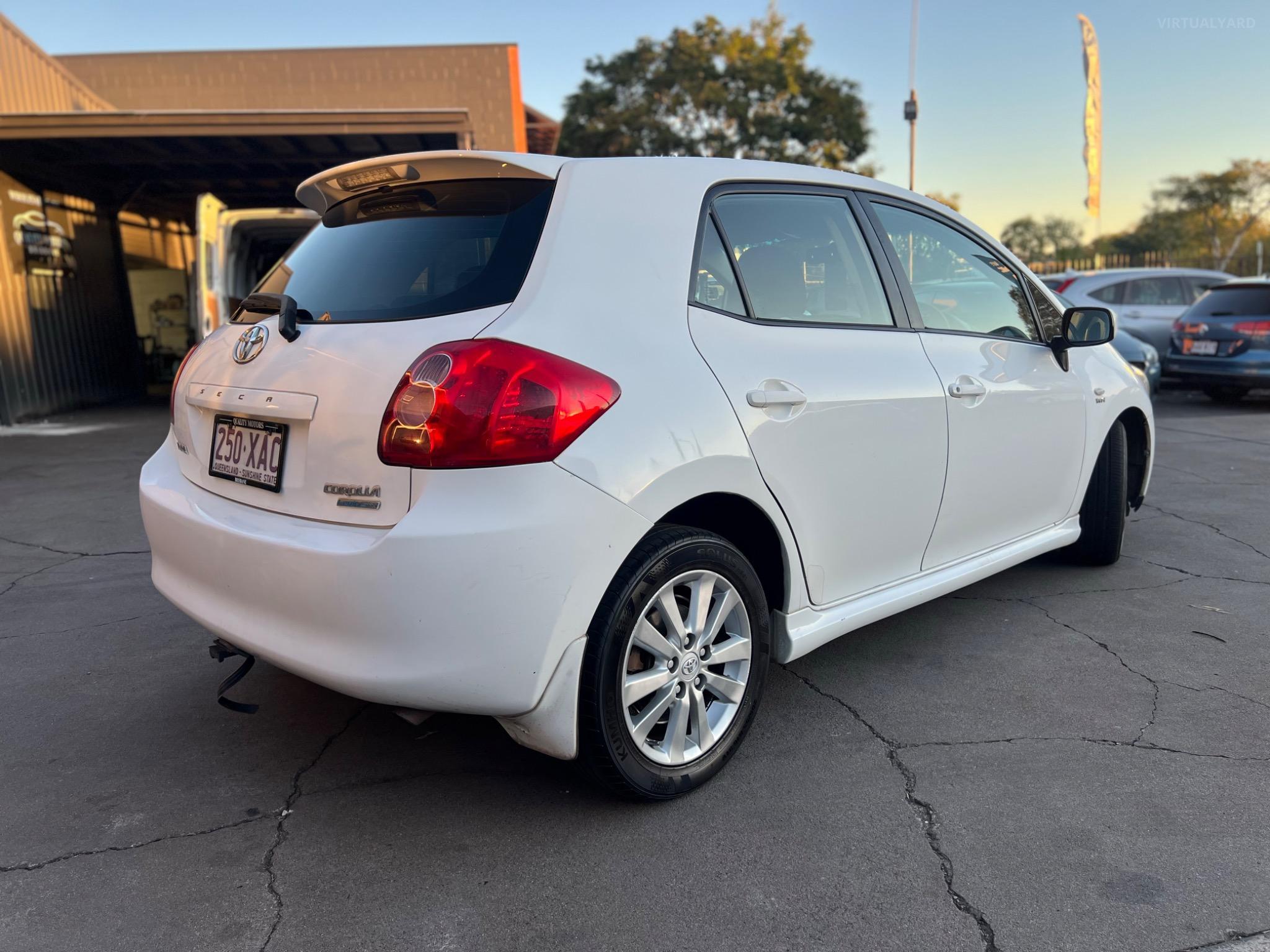 TOYOTA COROLLA