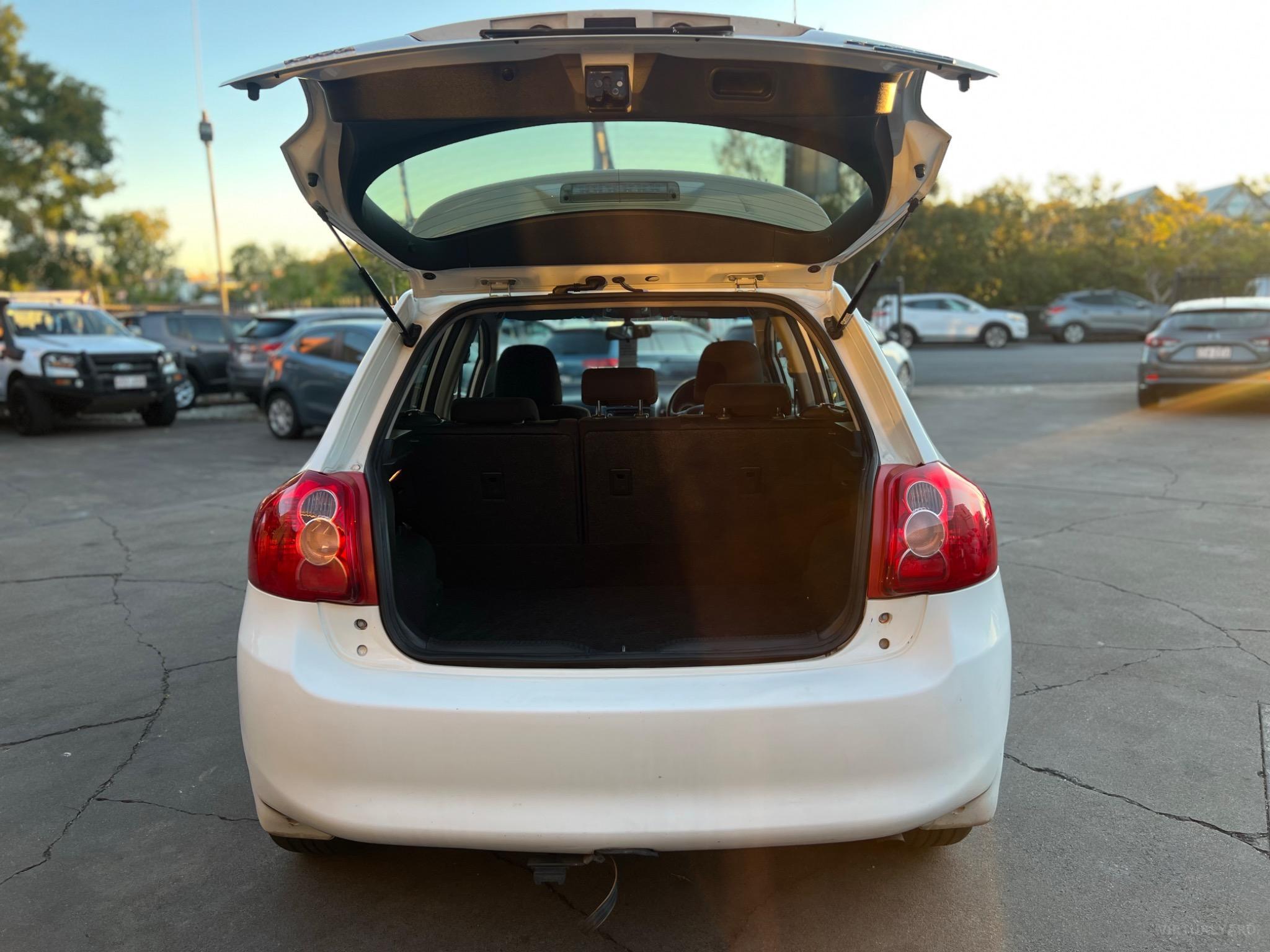 TOYOTA COROLLA