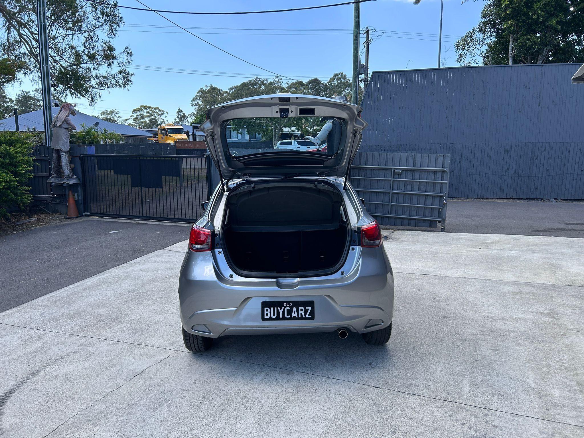 Mazda 2