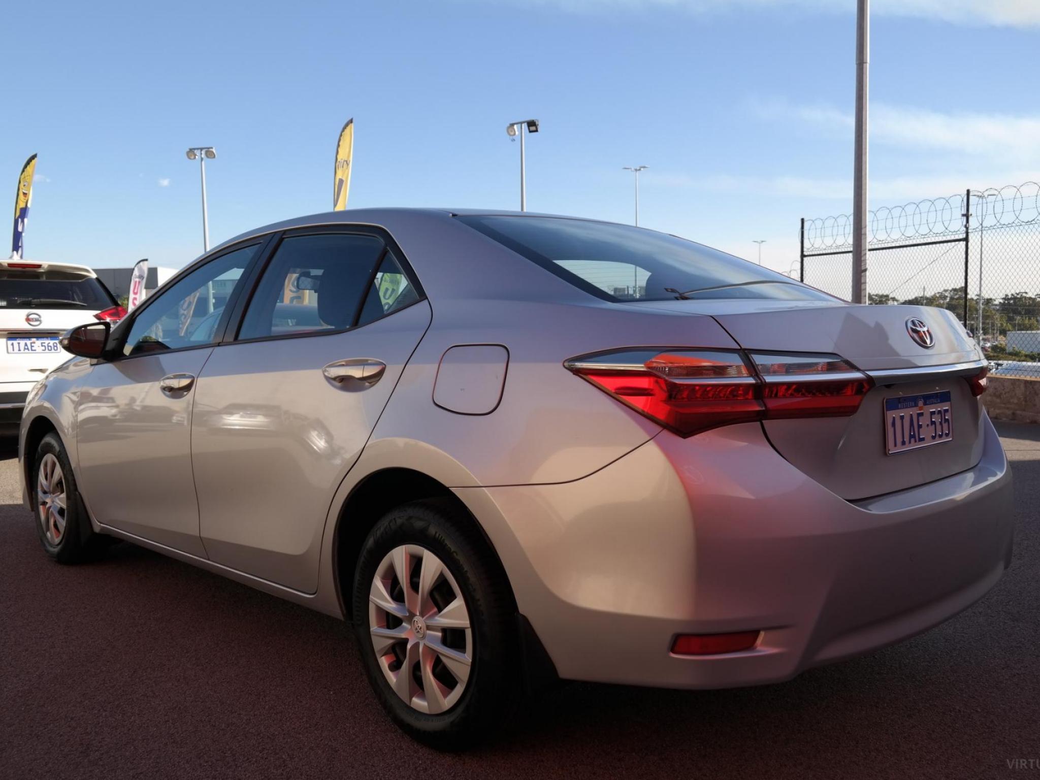 TOYOTA COROLLA