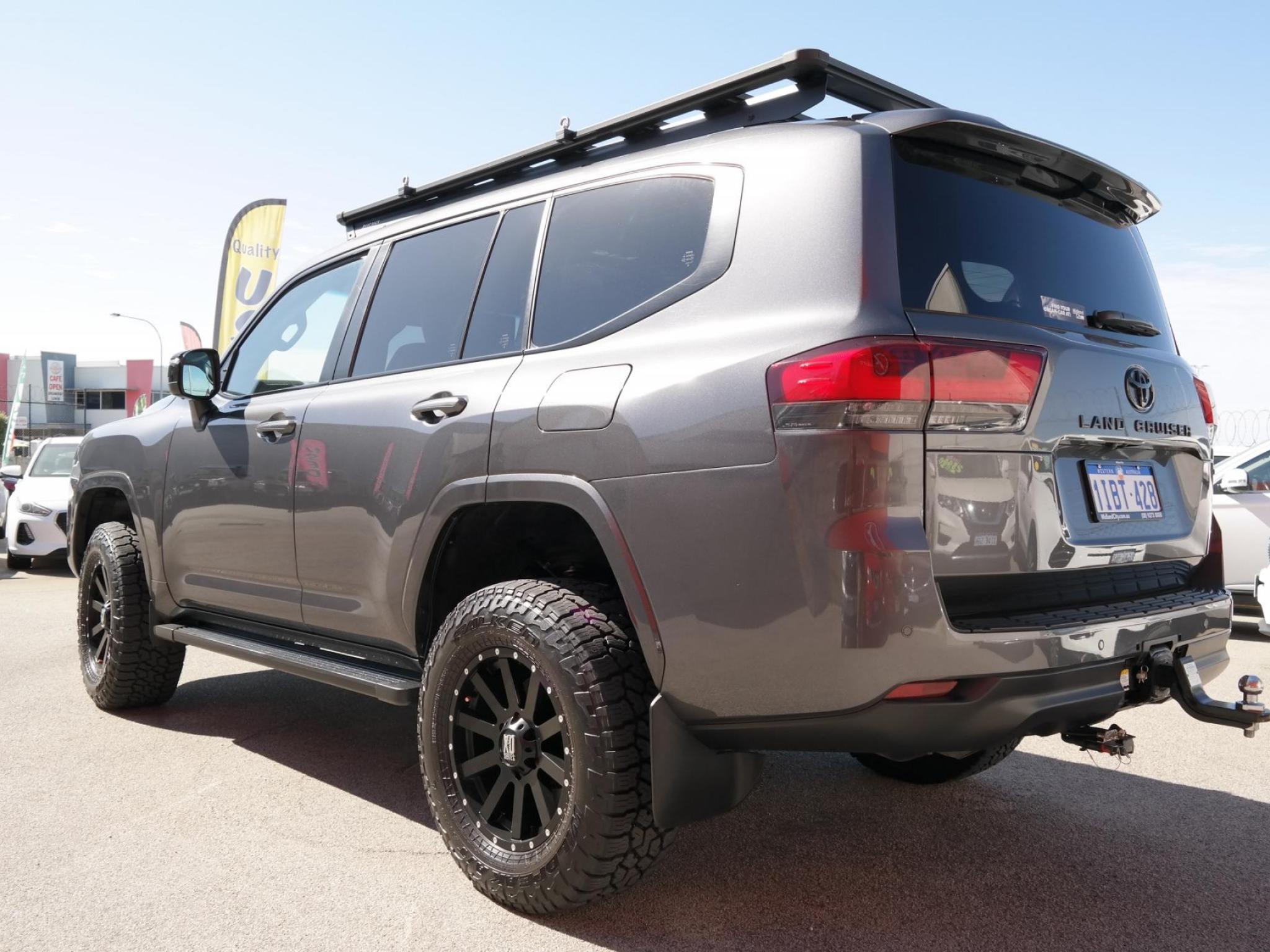 Toyota Landcruiser FJA300R