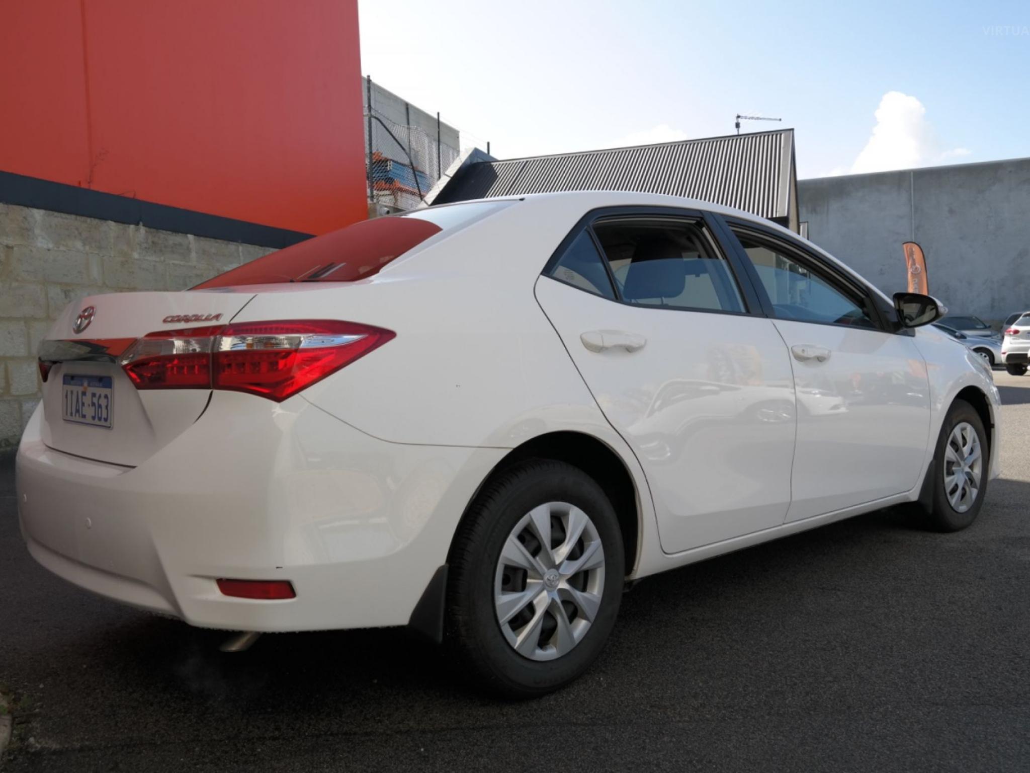 TOYOTA COROLLA