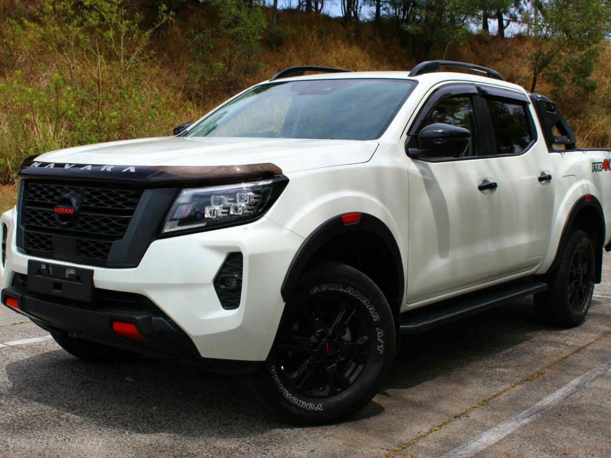 NISSAN NAVARA