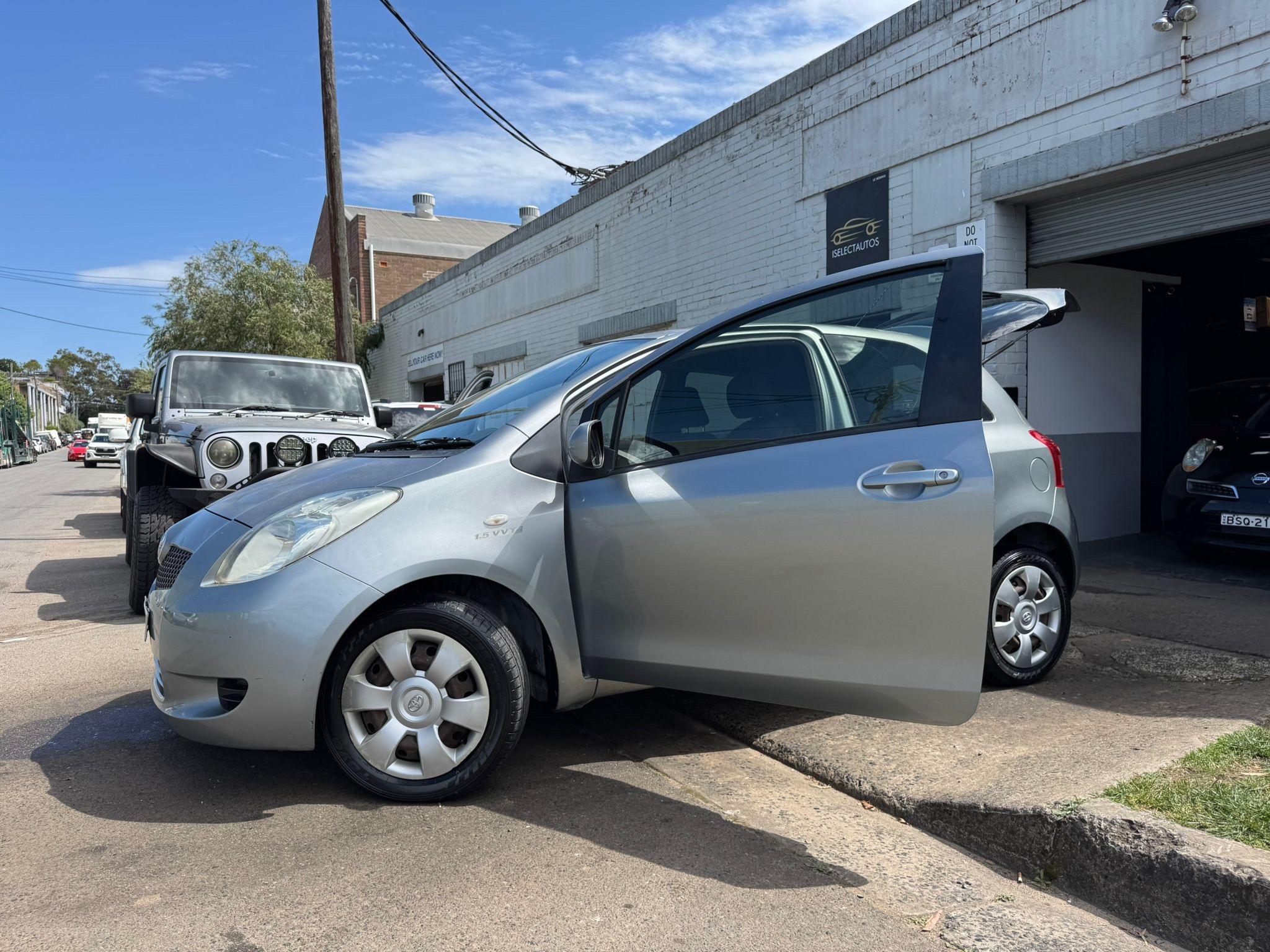 TOYOTA YARIS