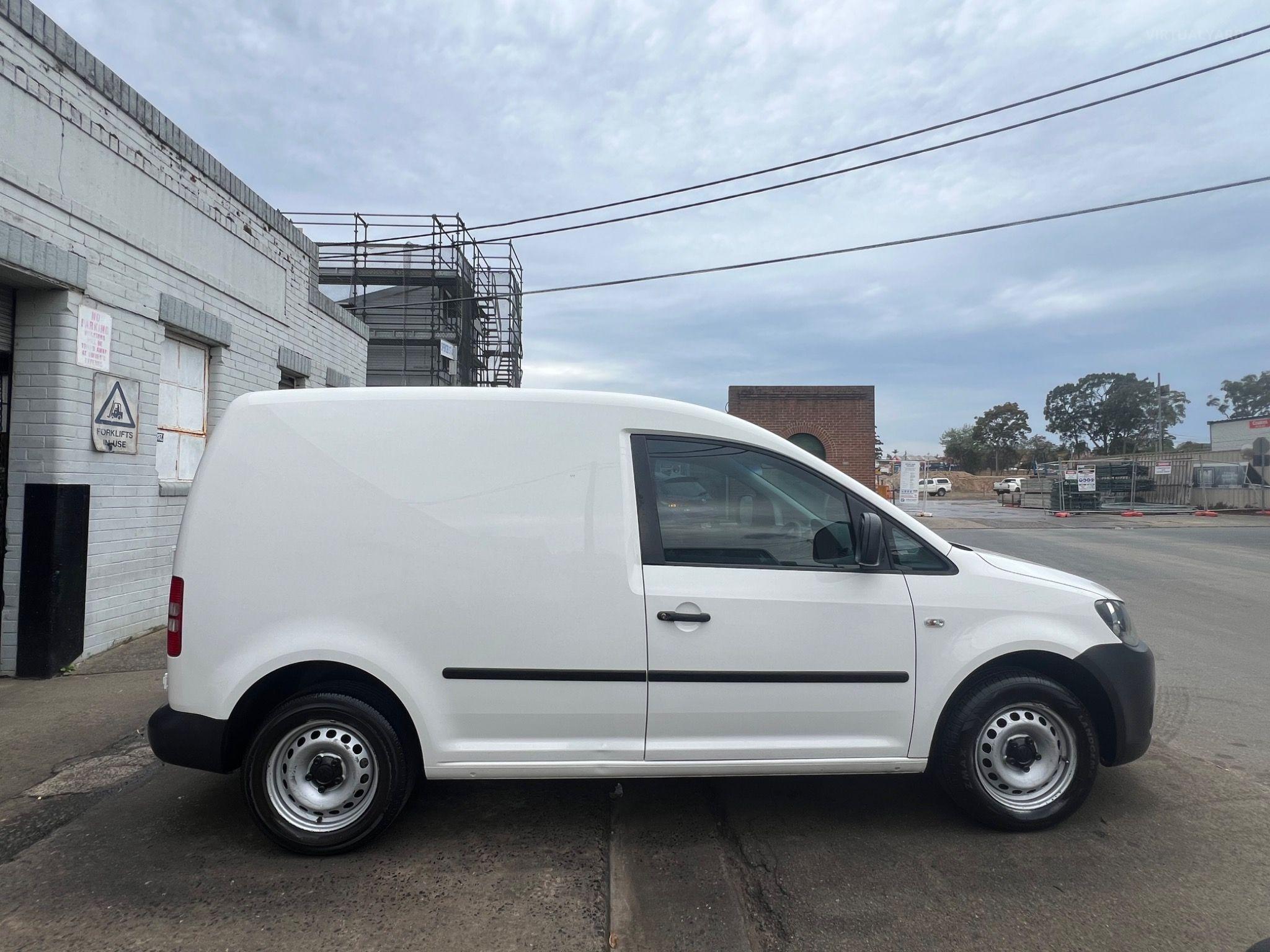 VOLKSWAGEN CADDY