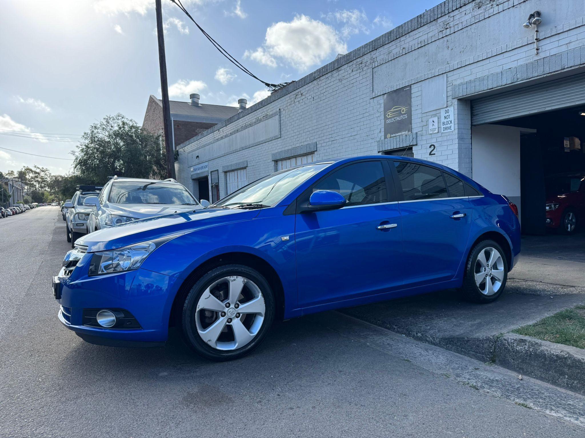HOLDEN CRUZE