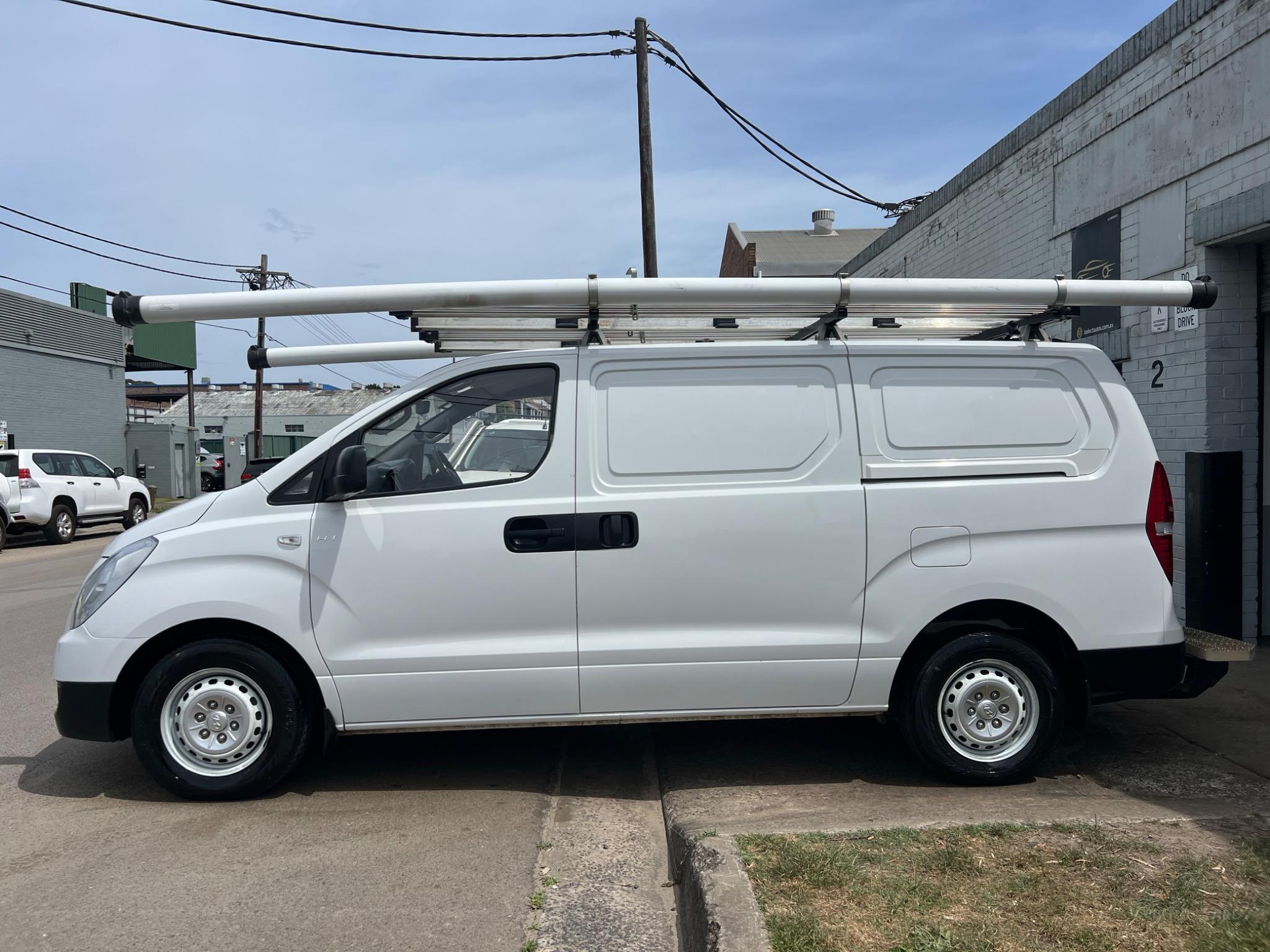HYUNDAI iLOAD