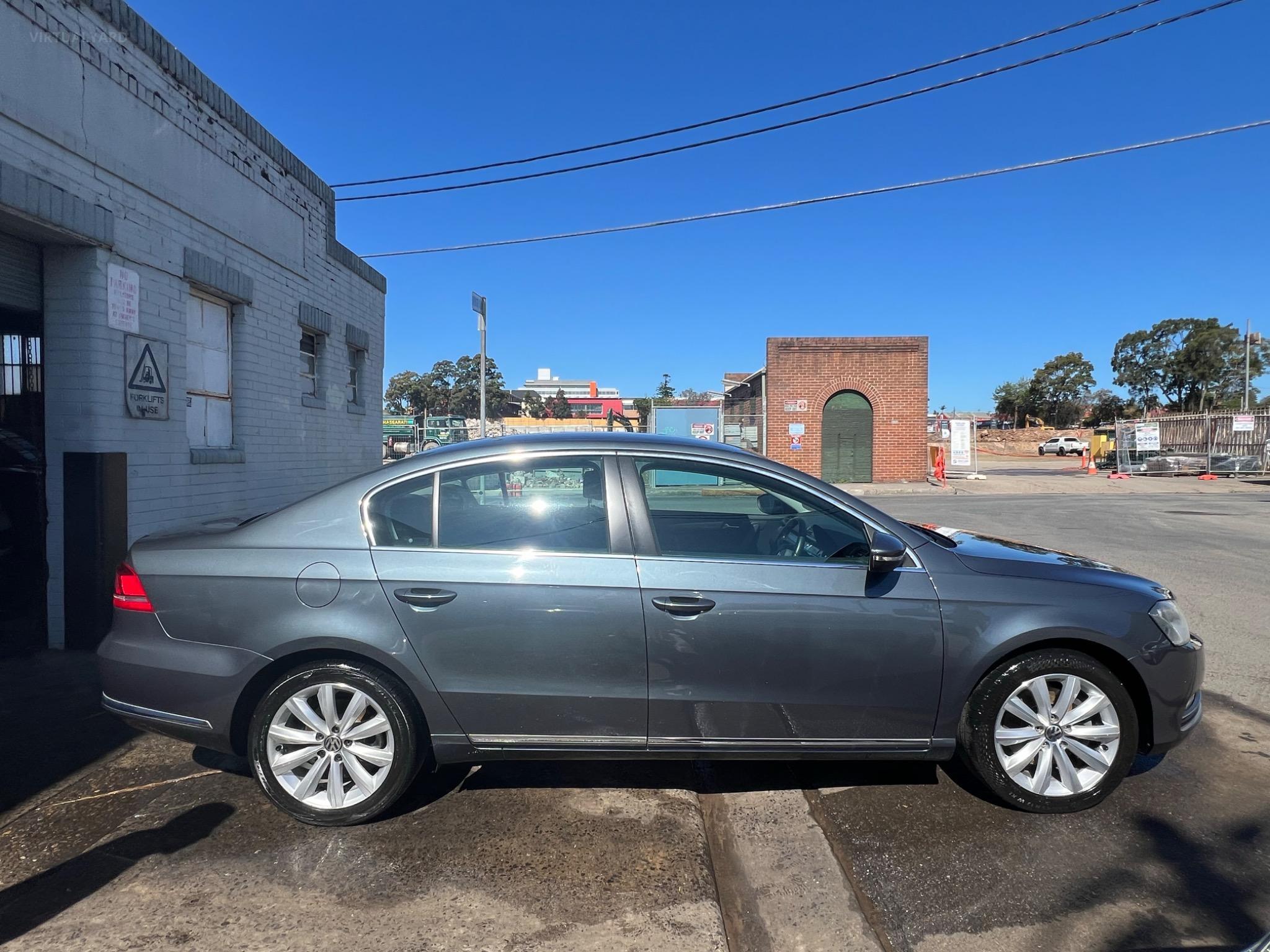 VOLKSWAGEN PASSAT