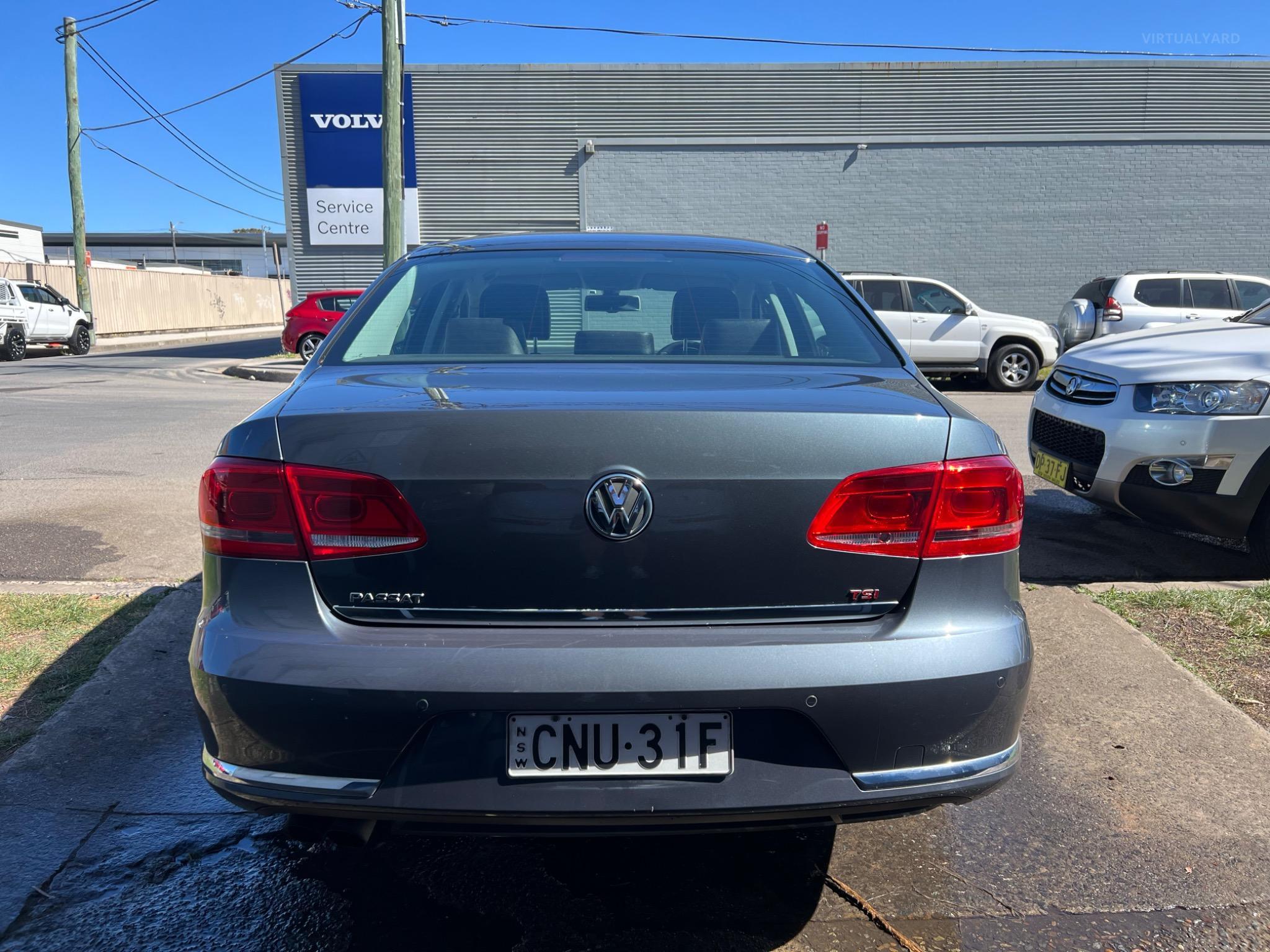 VOLKSWAGEN PASSAT