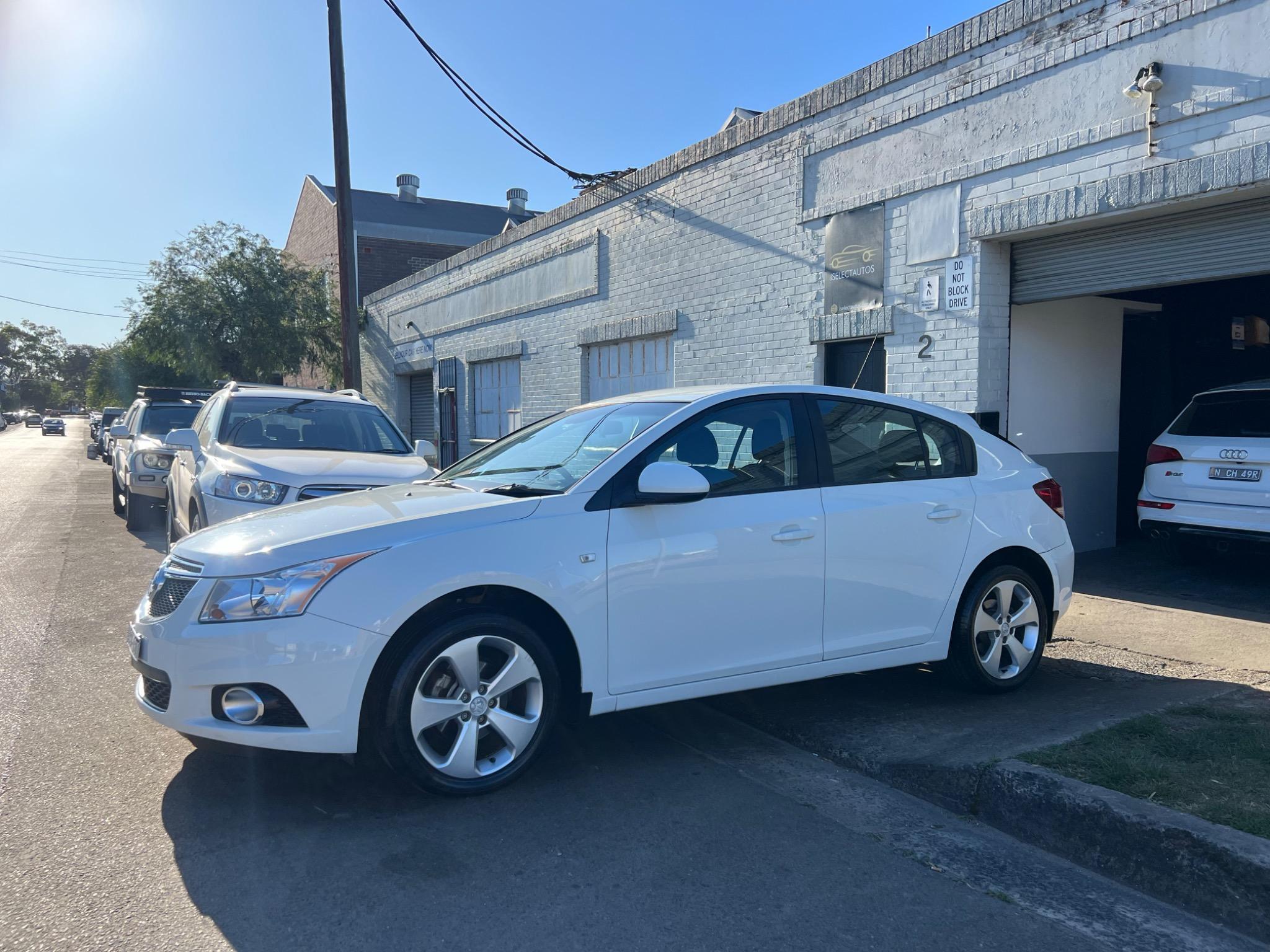 HOLDEN CRUZE