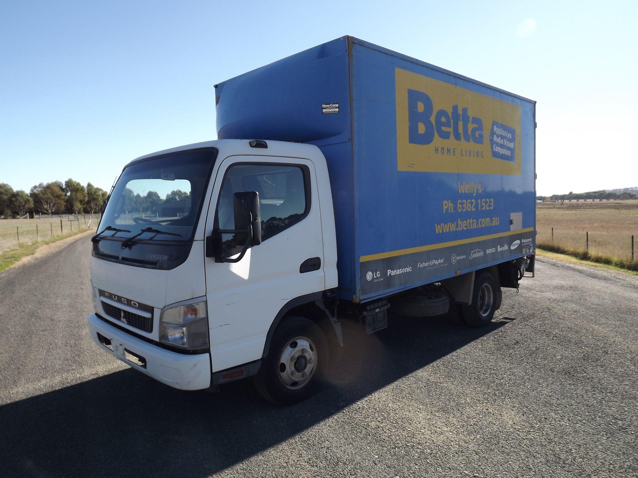 MISUBISHI FUSO CANTER