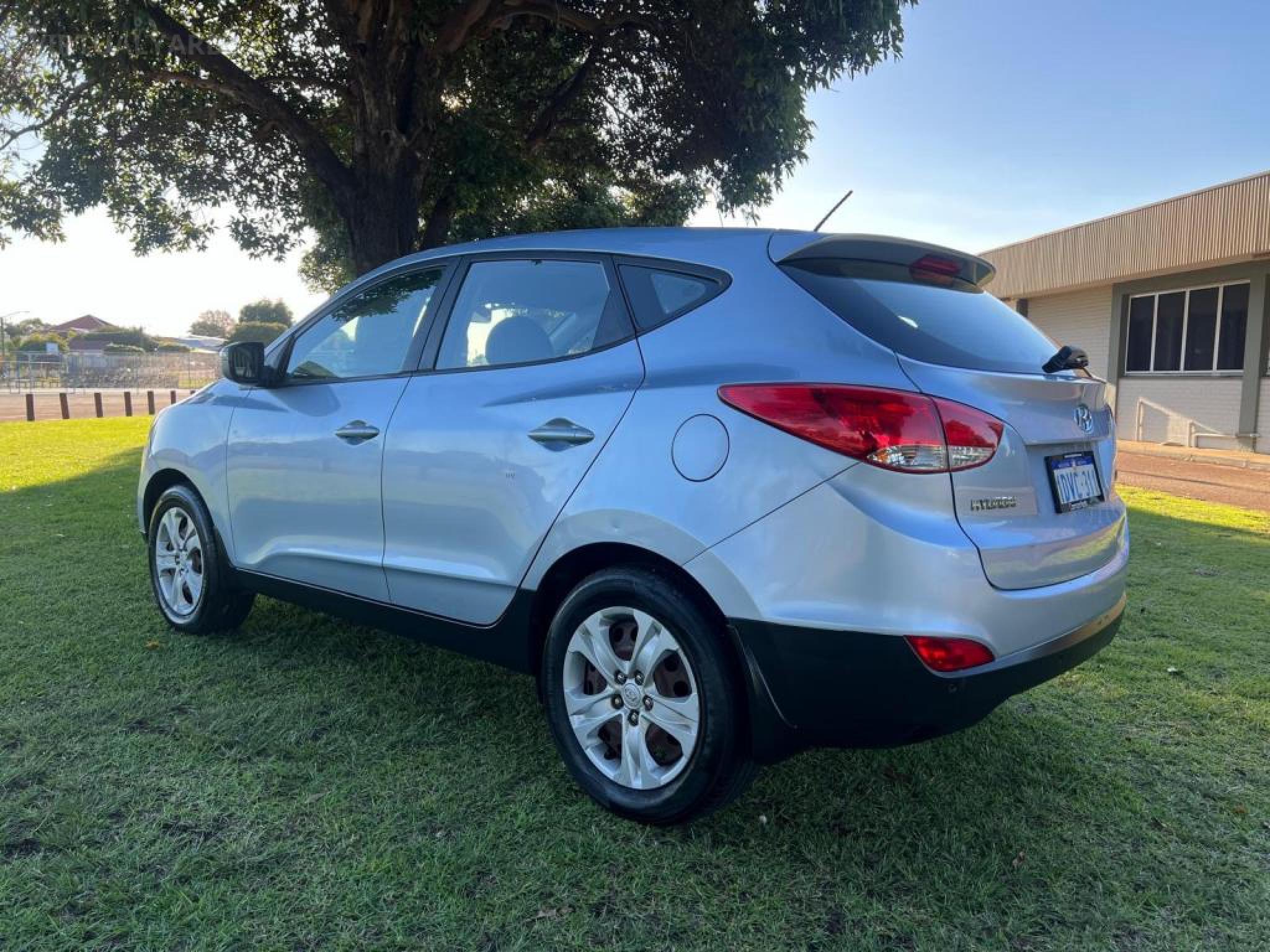 HYUNDAI iX35