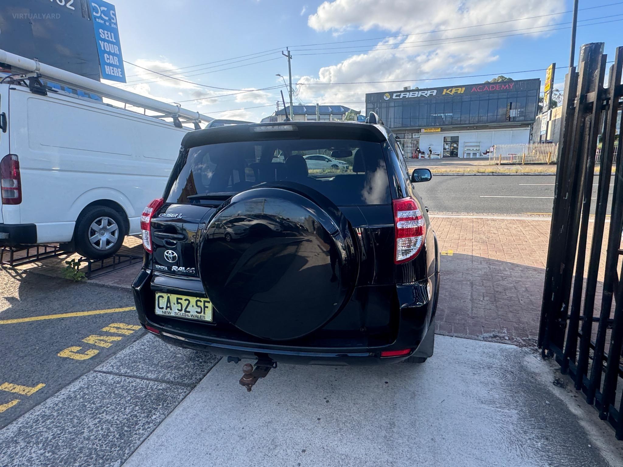 TOYOTA RAV4