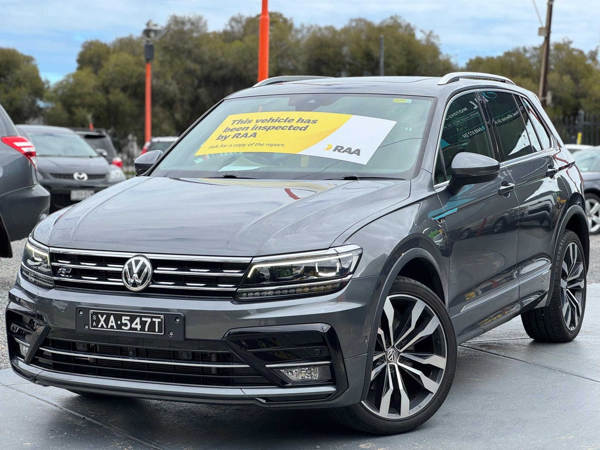 VOLKSWAGEN TIGUAN