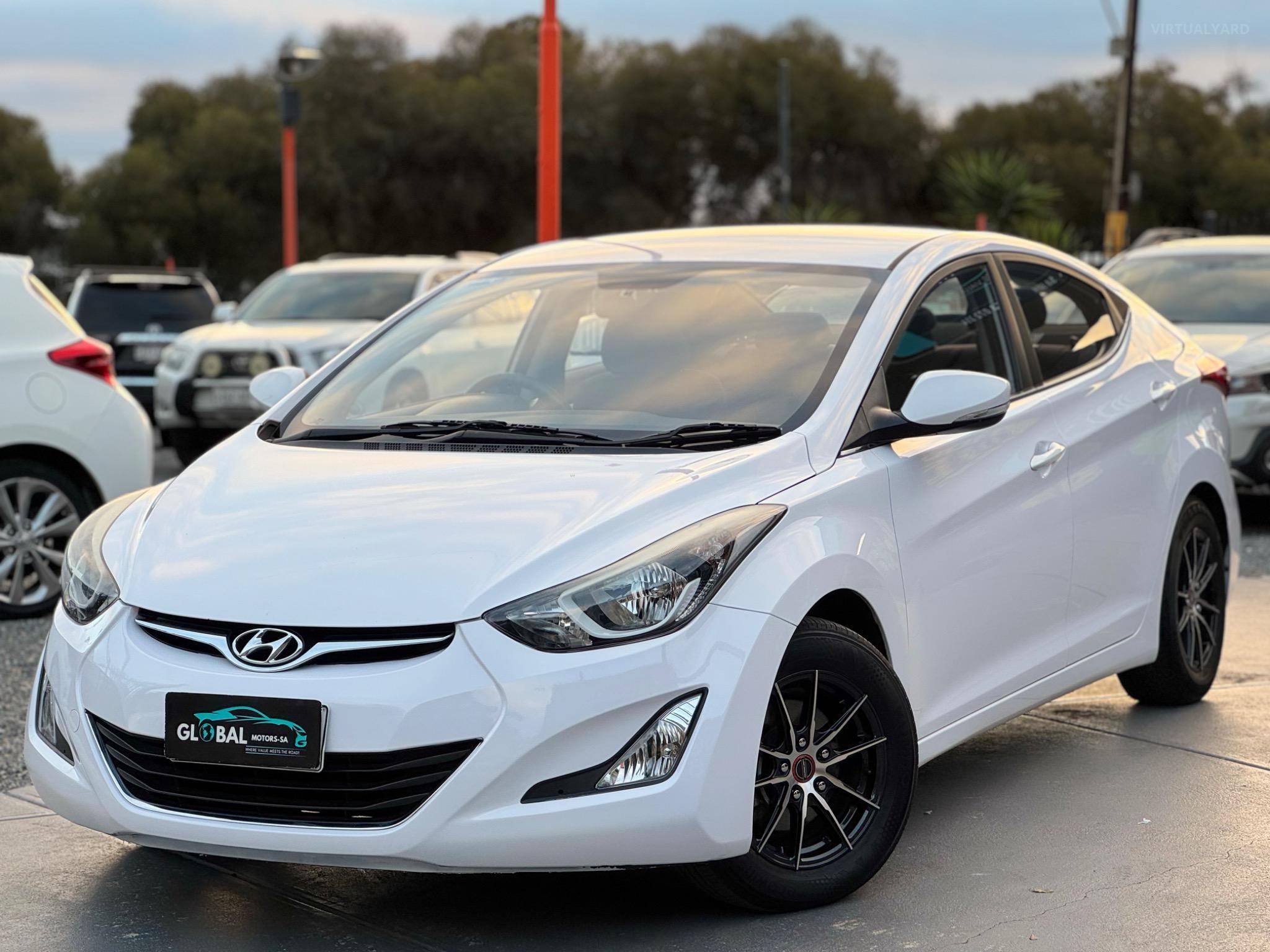 HYUNDAI ELANTRA