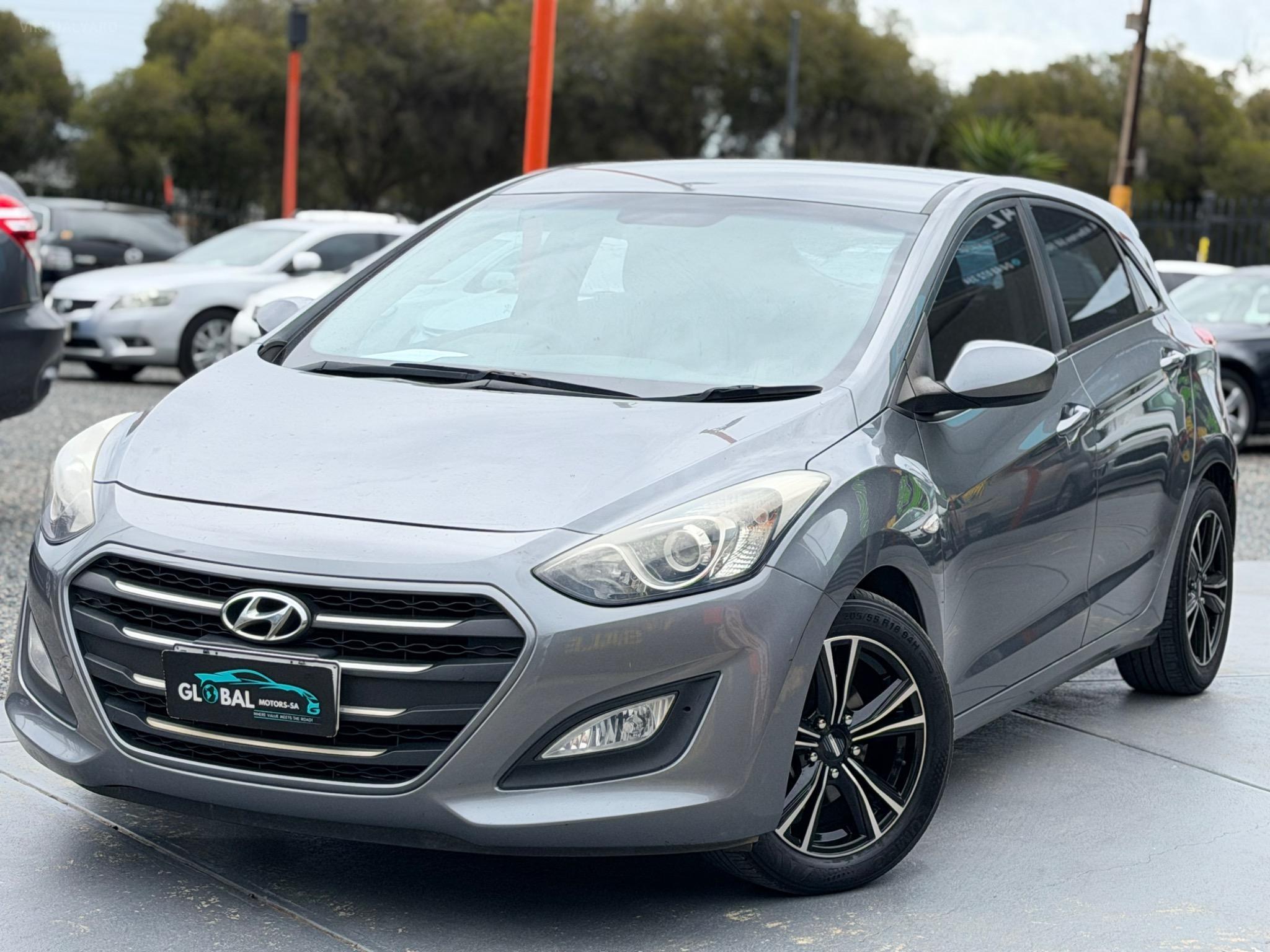 HYUNDAI i30