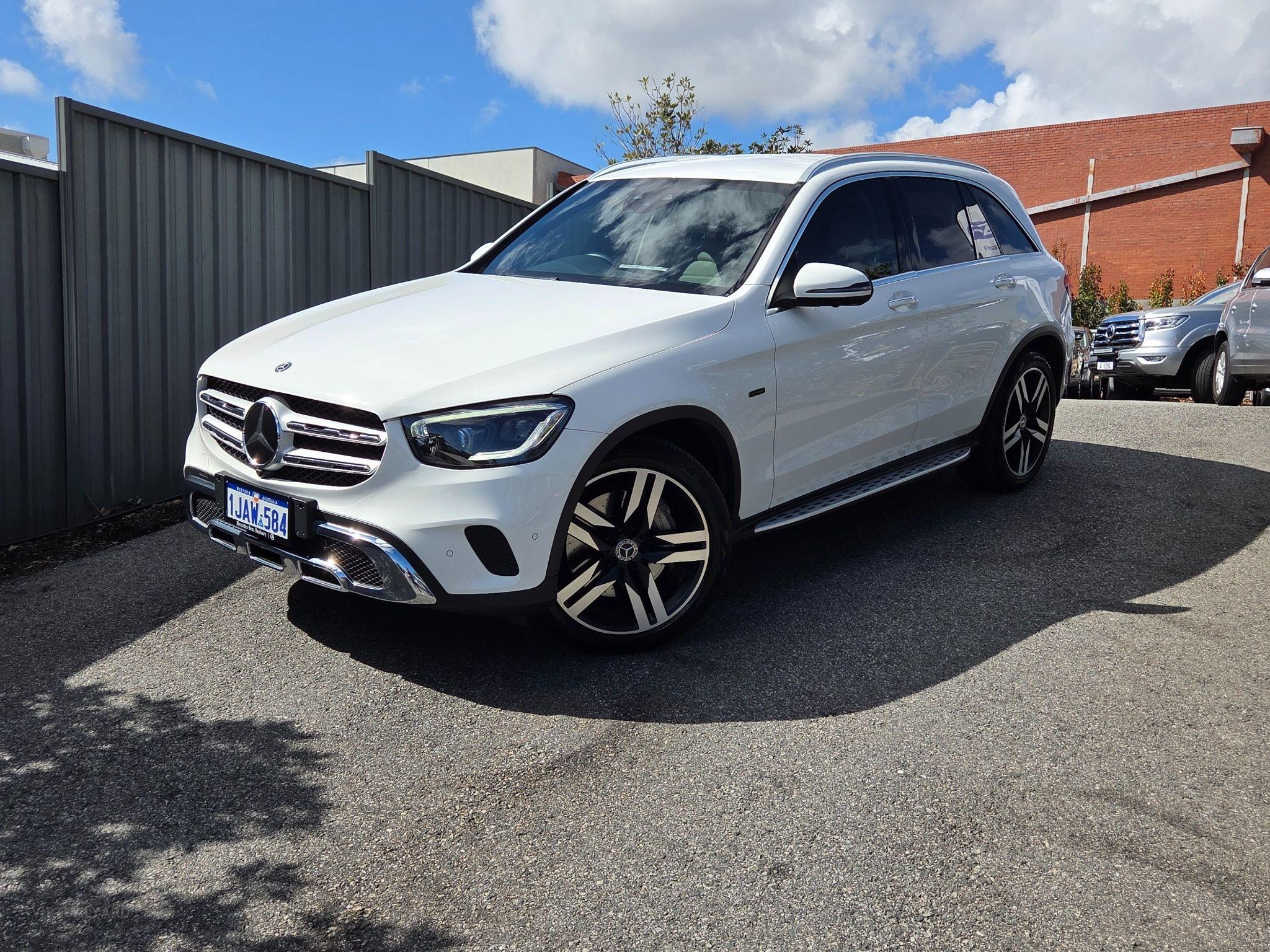 MERCEDES-BENZ GLC